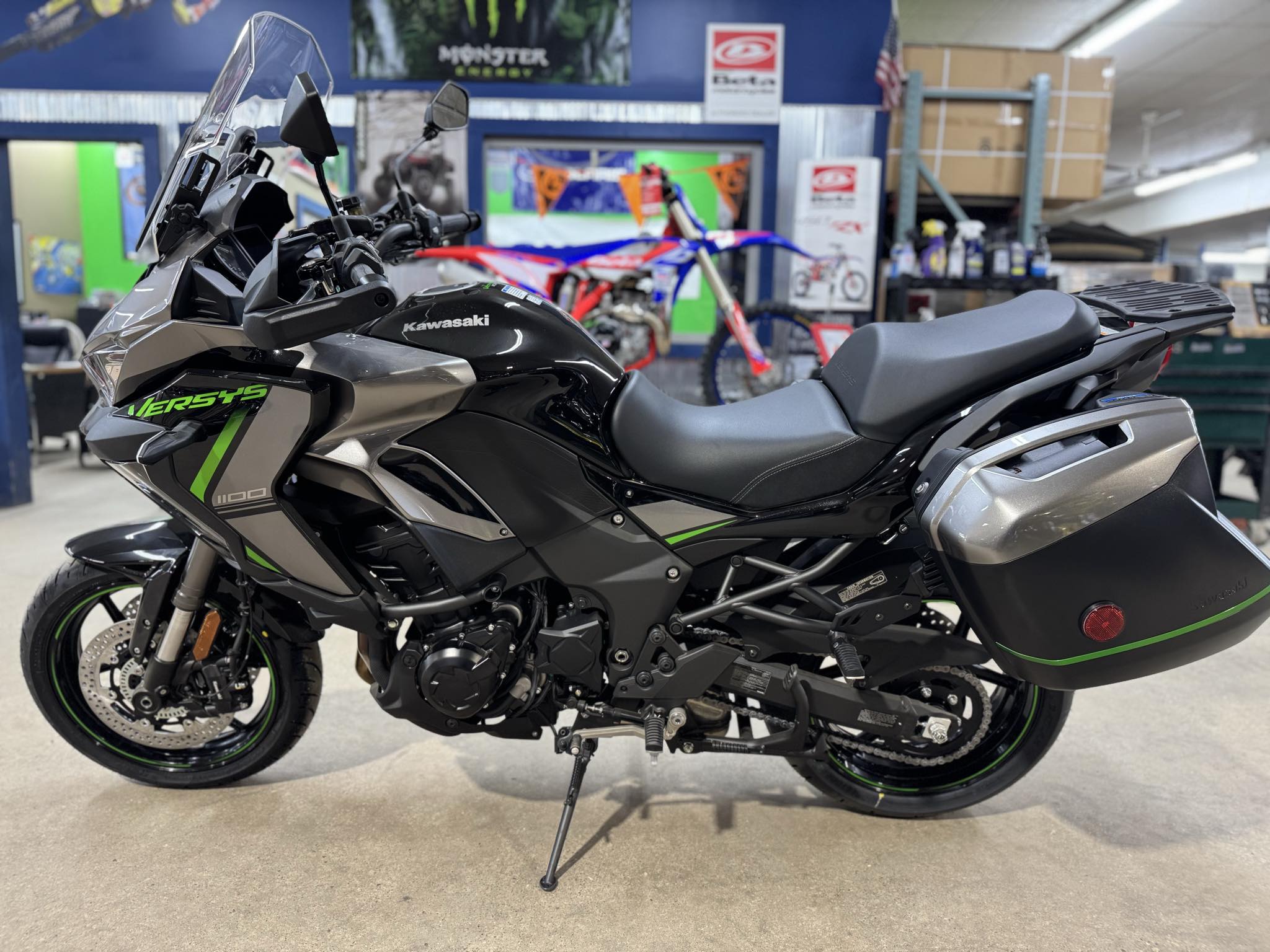 2025 Kawasaki Versys 1100 SE LT ABS - Photo 3