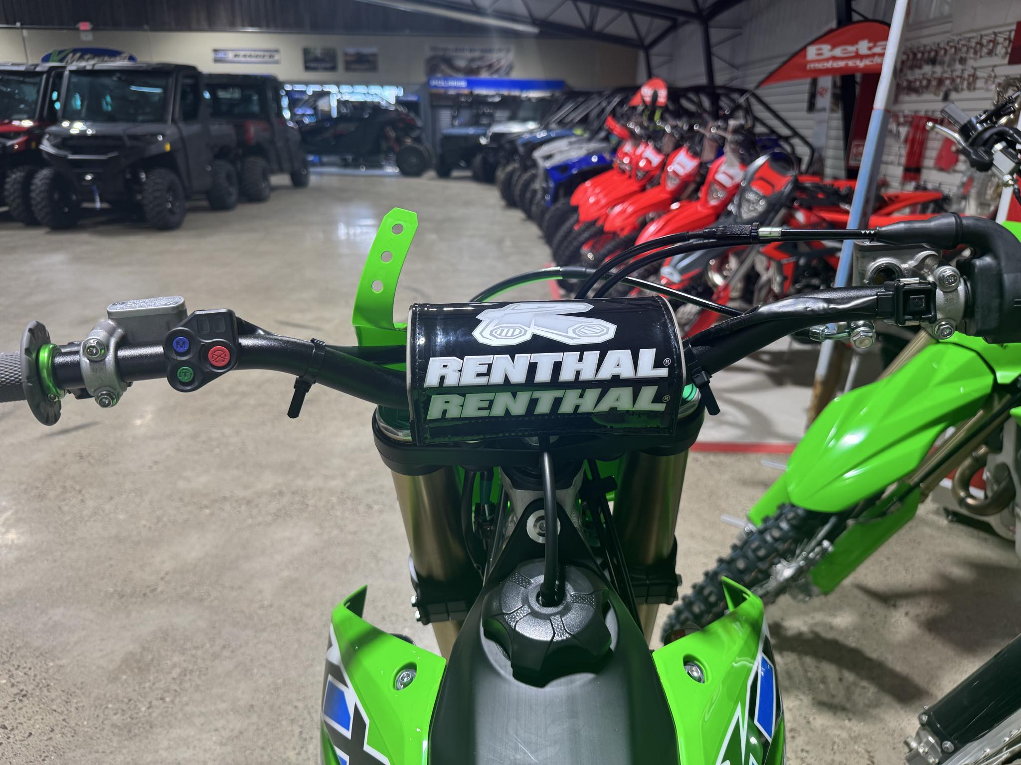 2026 Kawasaki KX 250 - Photo 5