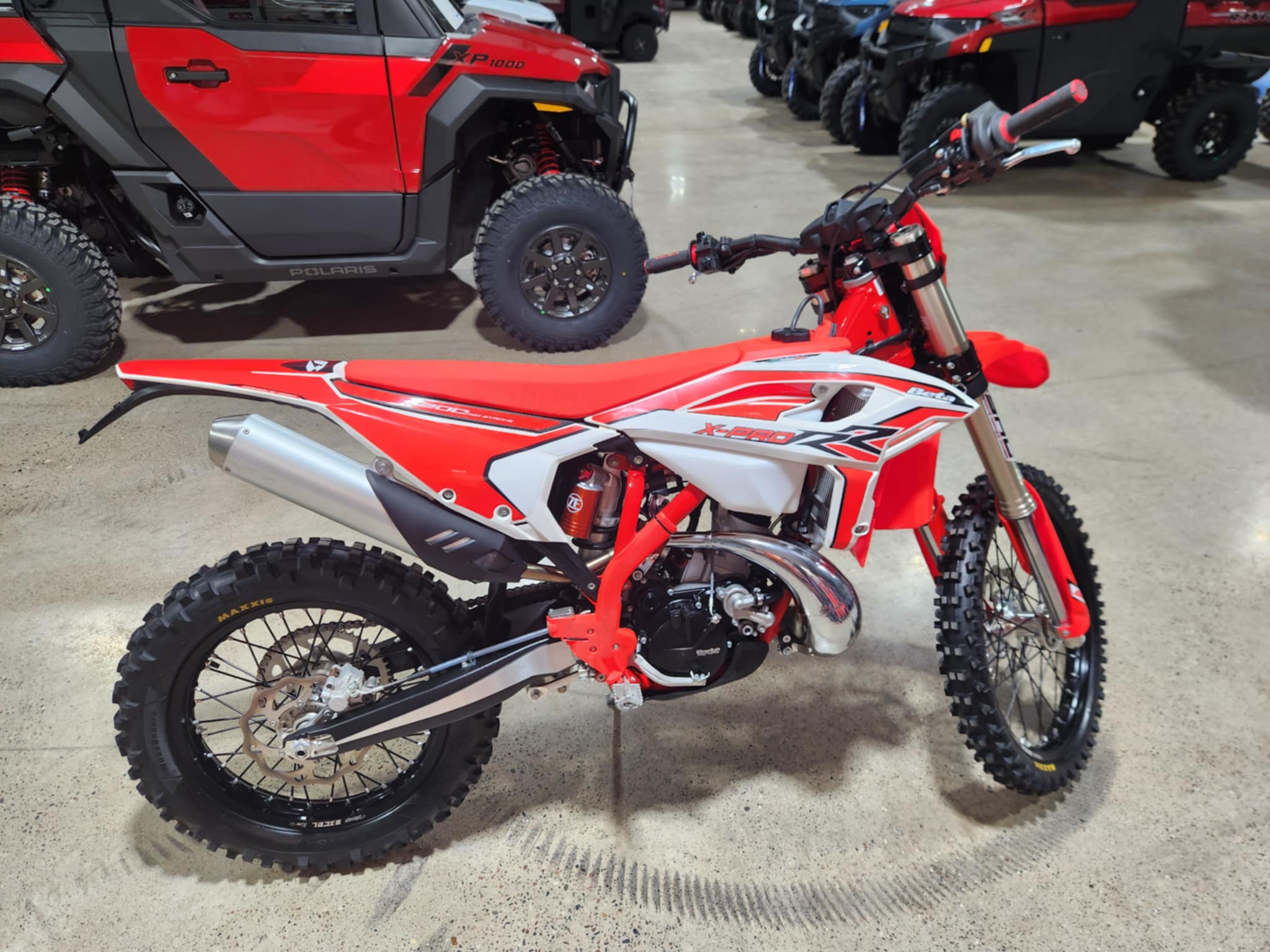 2025 Beta Motorcycles RR X-Pro 200 - Photo 3