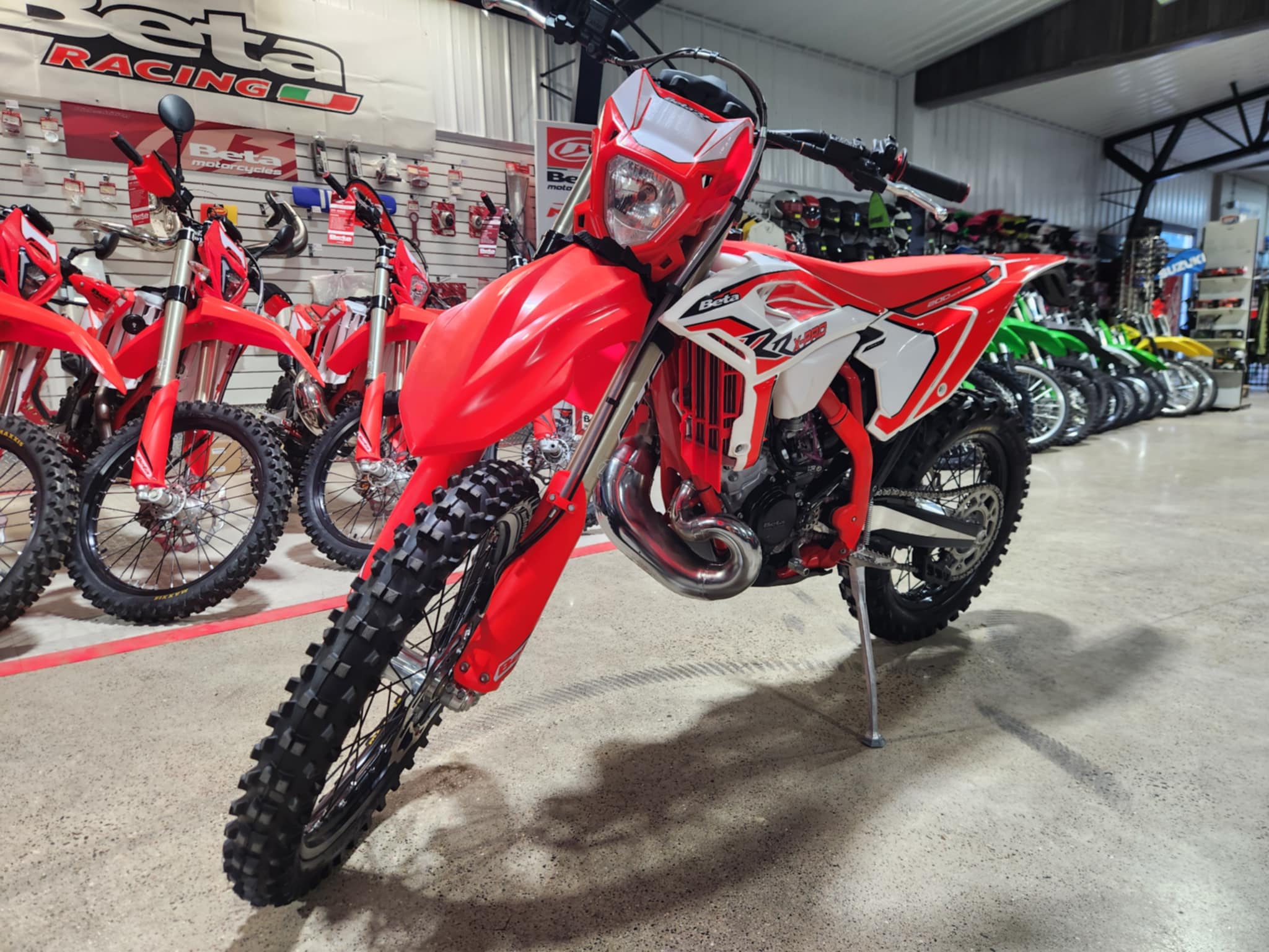 2025 Beta Motorcycles RR X-Pro 200 - Photo 2