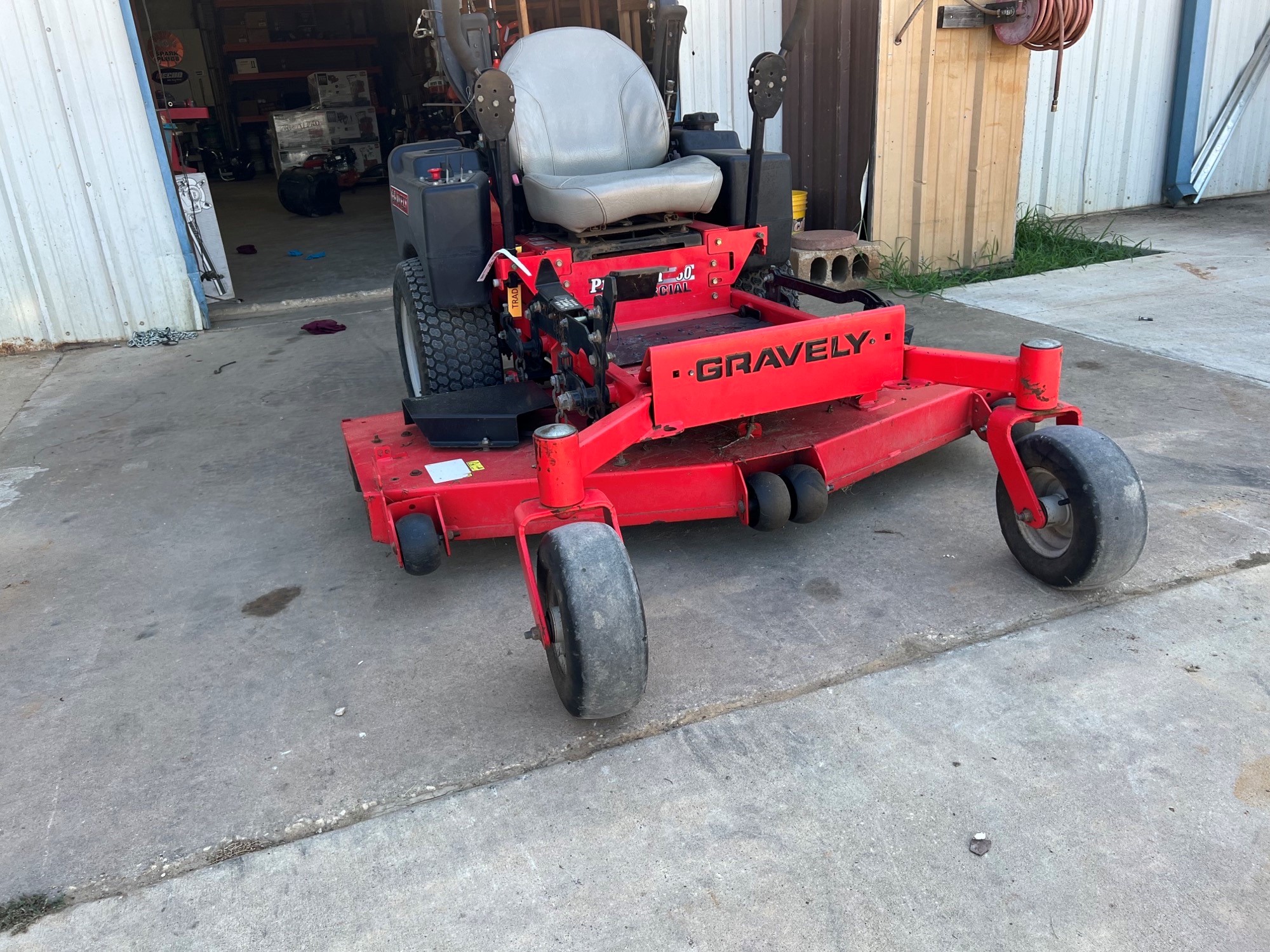 2015 Gravely Gravely 60" Commerical Zero Turn for sale in Onalaska, TX