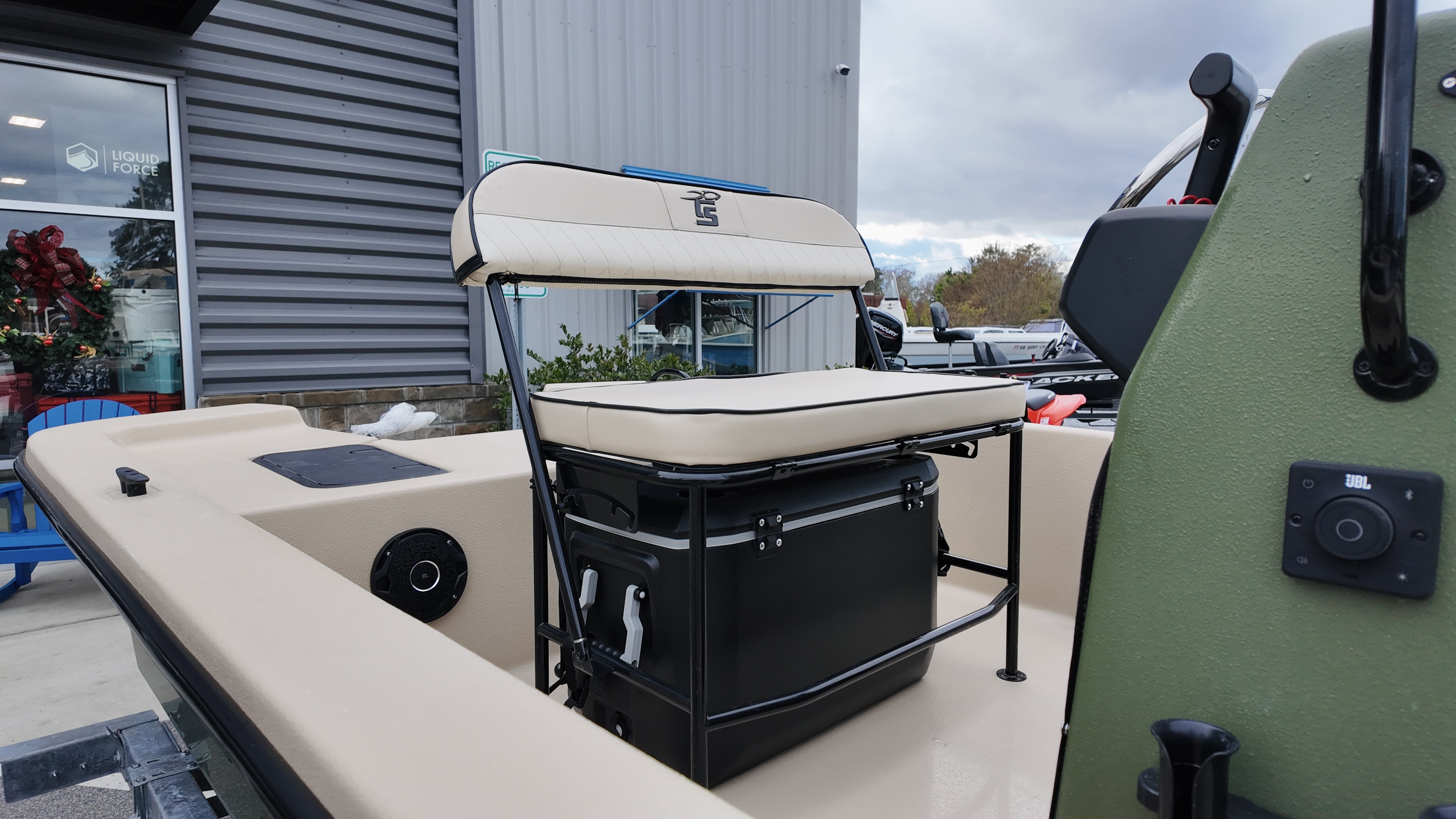 2025 Carolina Skiff E16 JVX CC Swamp Edition for Sale | Avalanche