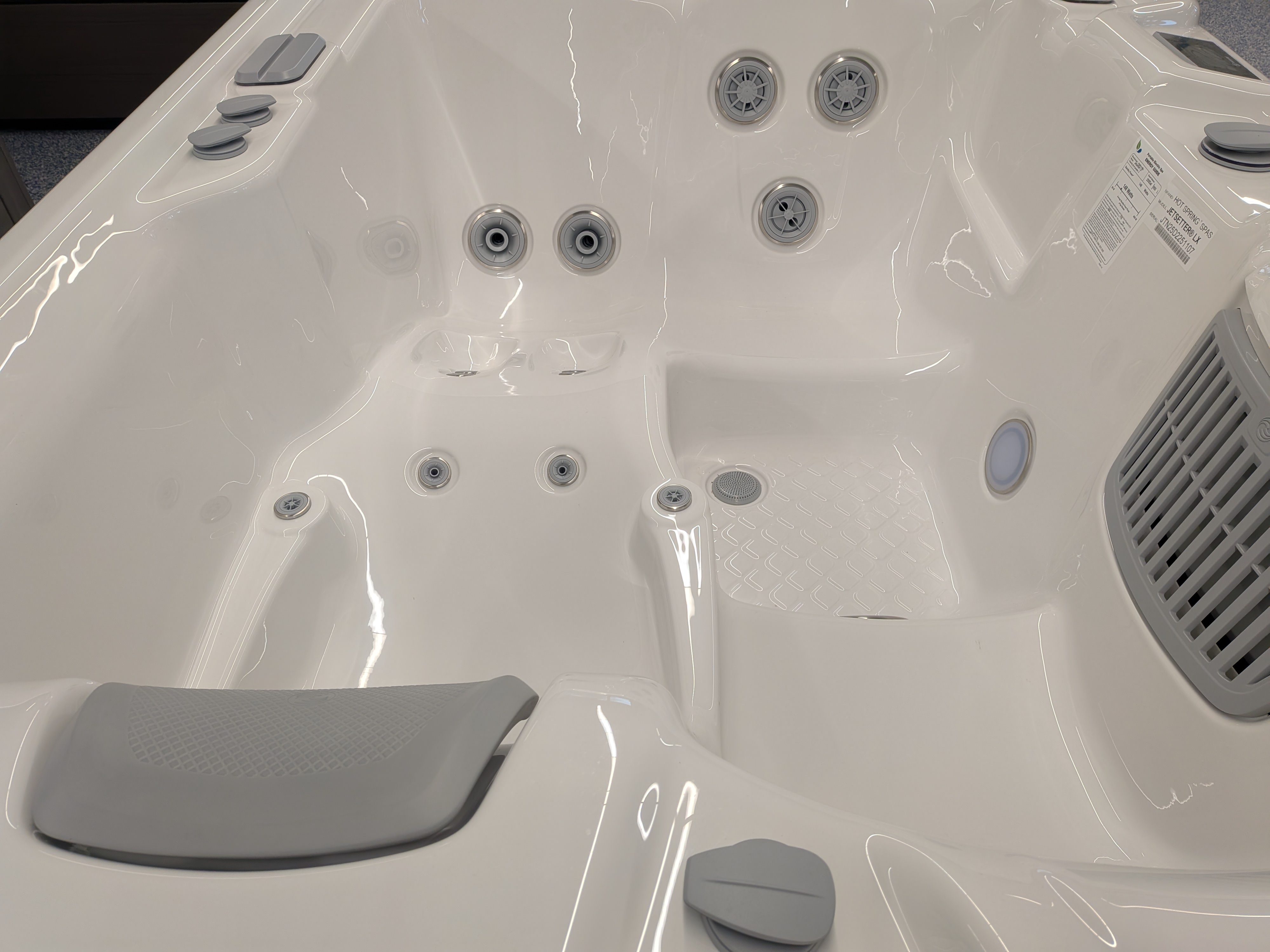2025 Hot Spring Spas Jetsetter LX - Photo 6