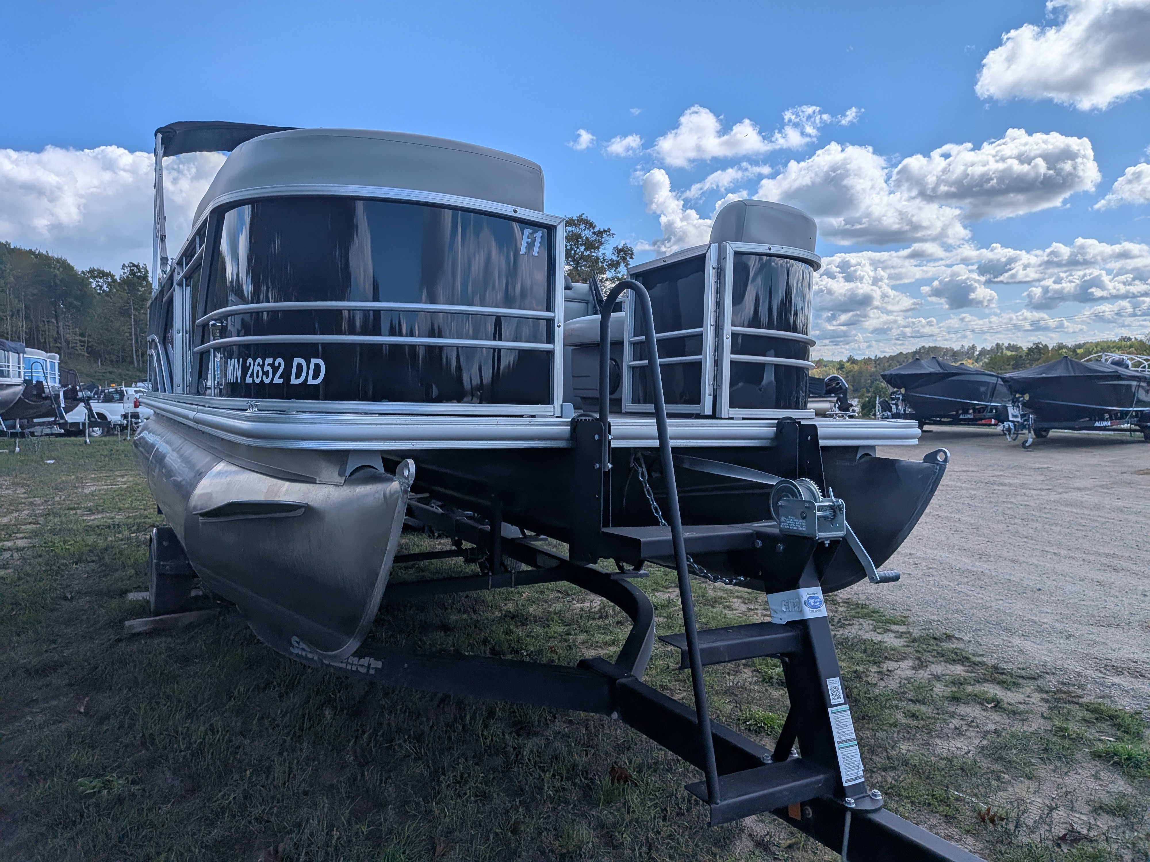 2025 Sylvan MIRAGE 820 PARTY FISH (2025 RENTAL) - Photo 5