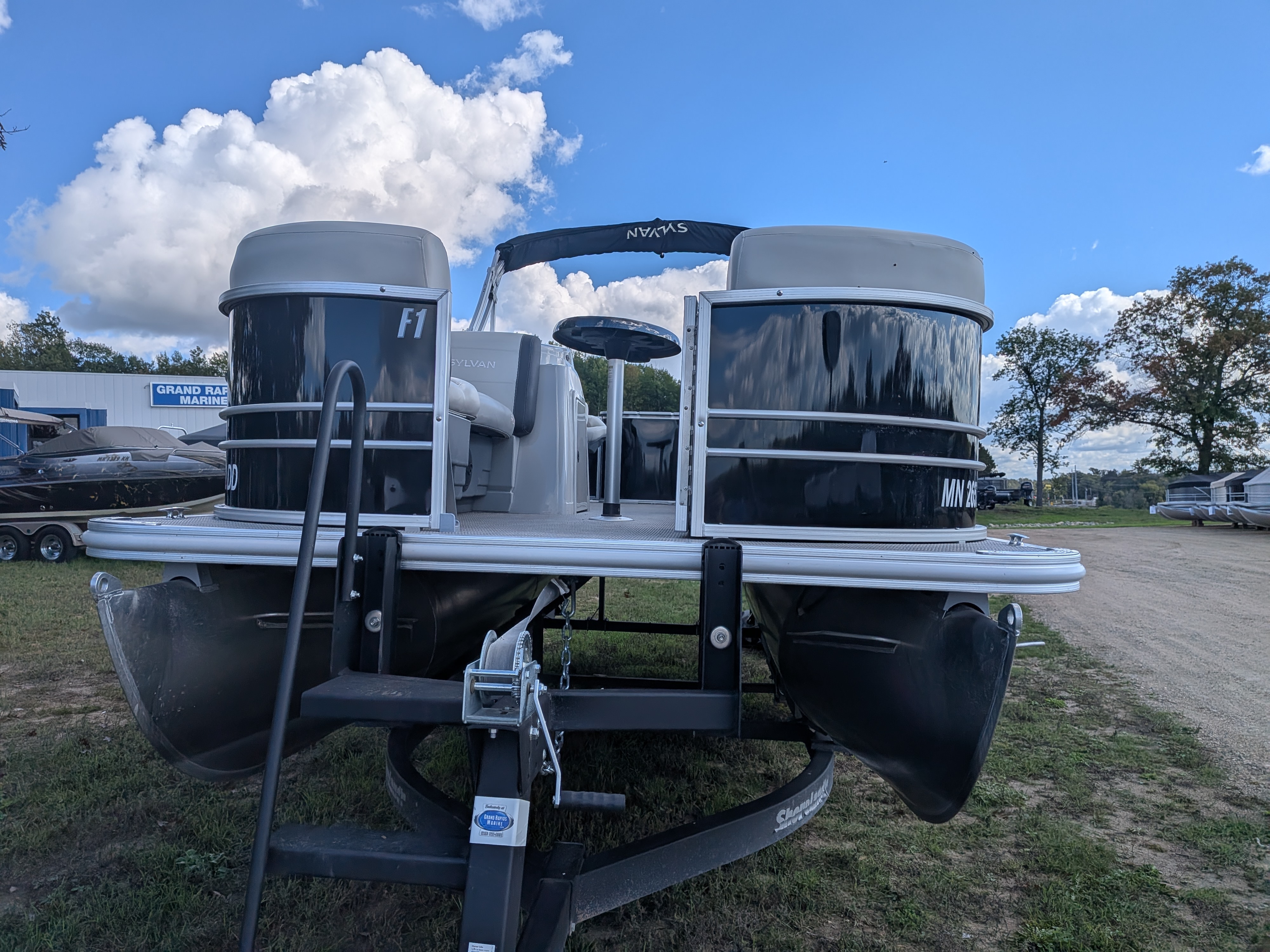 2025 Sylvan MIRAGE 820 PARTY FISH (2025 RENTAL) - Photo 6
