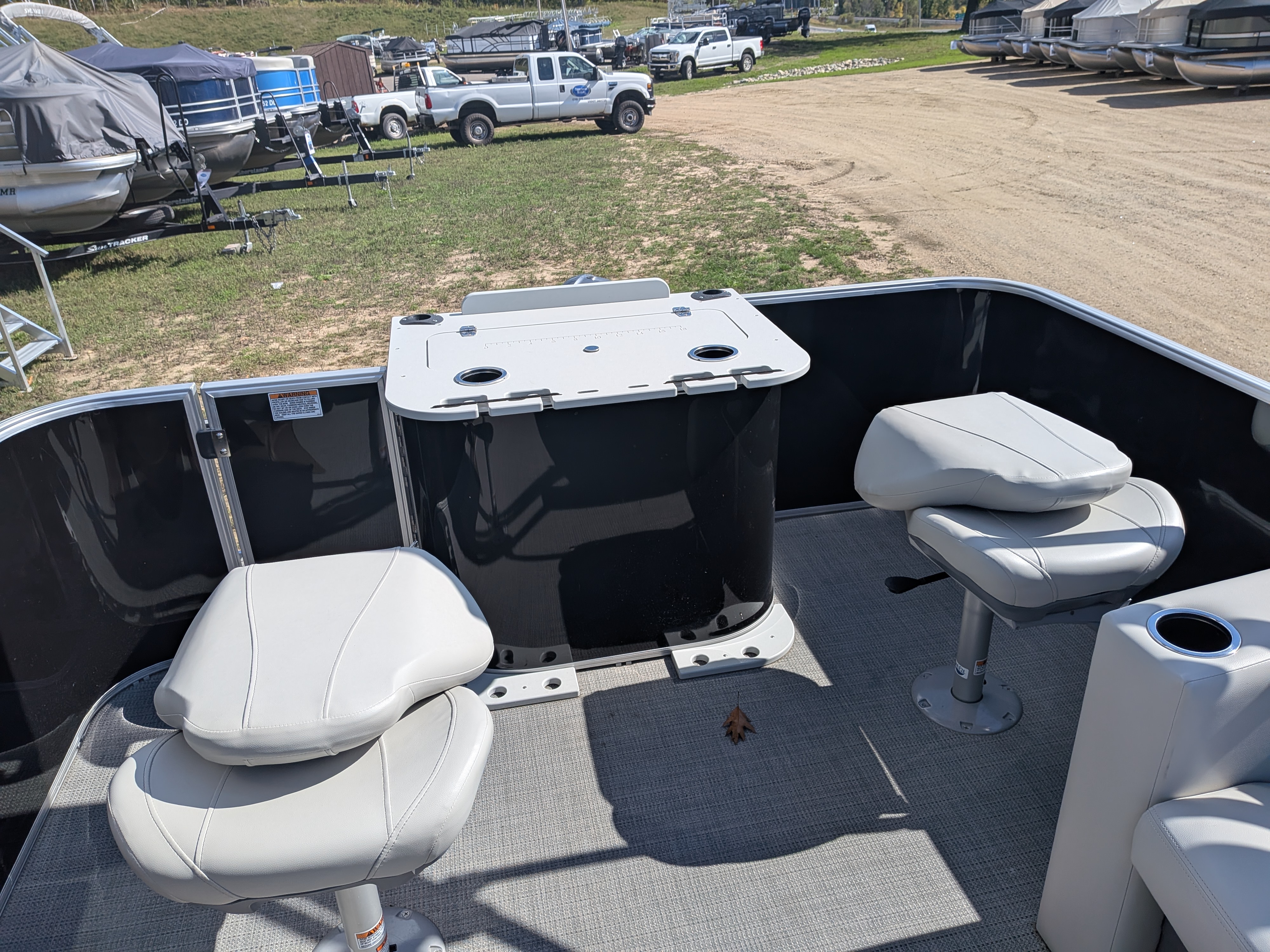 2025 Sylvan MIRAGE 820 PARTY FISH (2025 RENTAL) - Photo 18