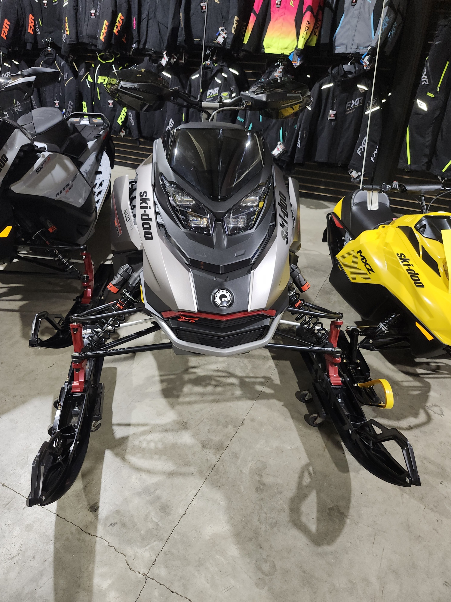 2023 Ski-Doo Renegade XRS 850 Etec - Photo 5