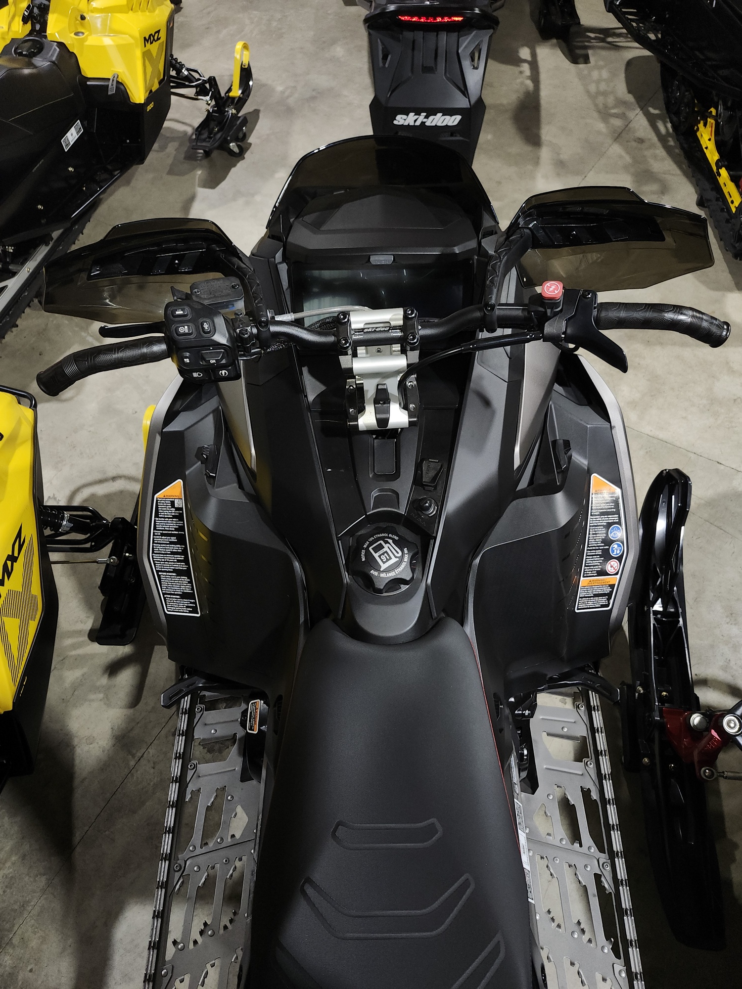 2023 Ski-Doo Renegade XRS 850 Etec - Photo 9