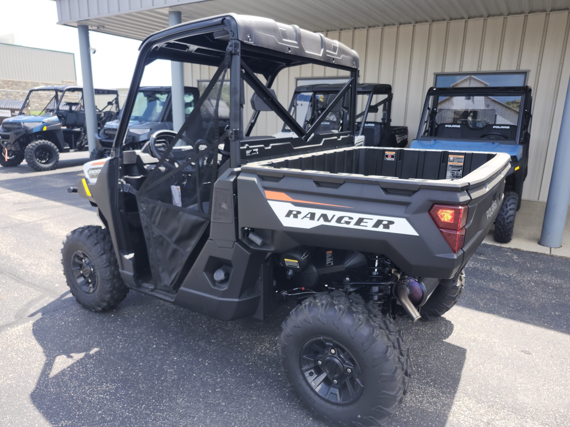 2025 Polaris Ranger 1000 Premium White - Photo 3