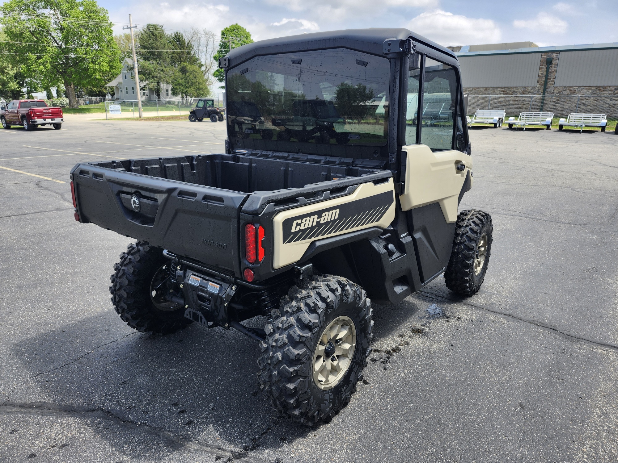 2025 Can-Am DEFENDER LTD TAN/BLK - Photo 5