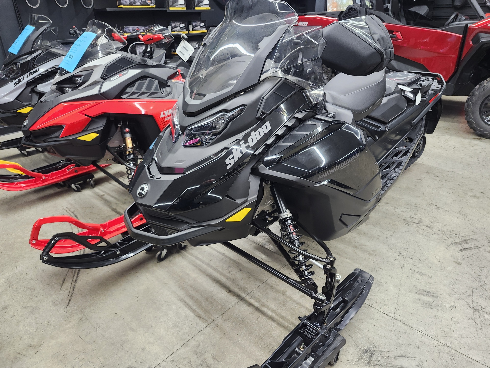 2025 Ski-Doo RENEGADE ADREN 900ACE - Photo 3