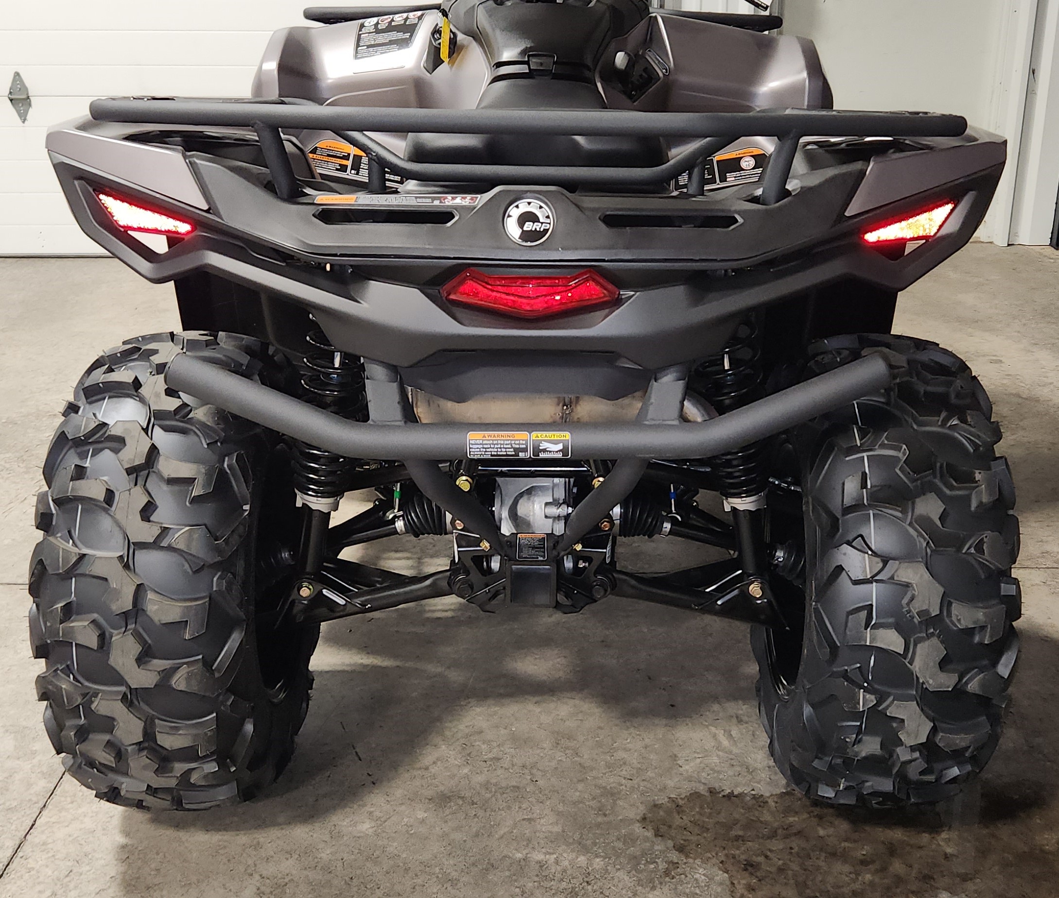 2025 Can-Am Outlander XT 700 satin - Photo 6
