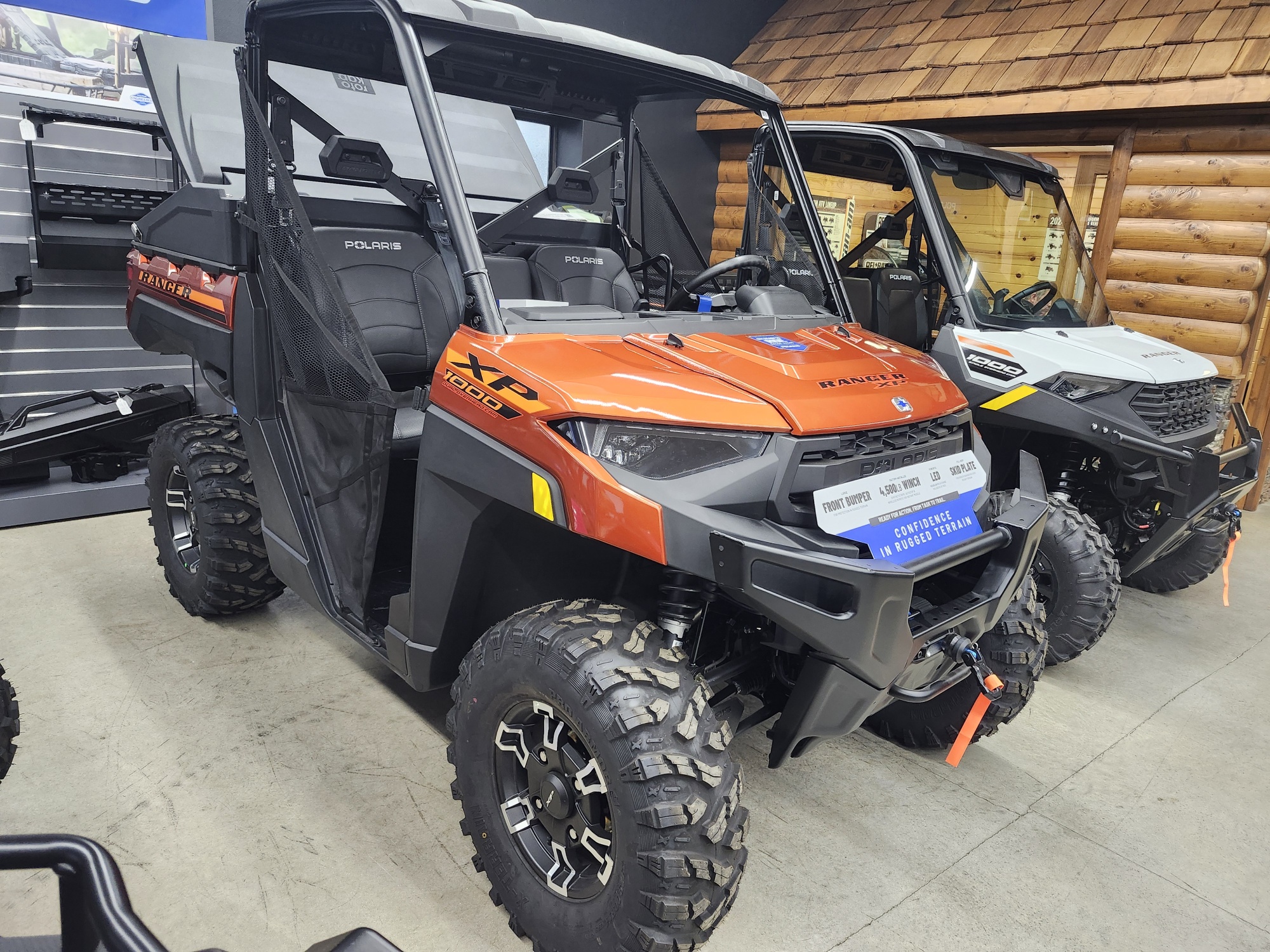 2025 Polaris RANGER XP 1000 PREMIUM ORANGE - Photo 3
