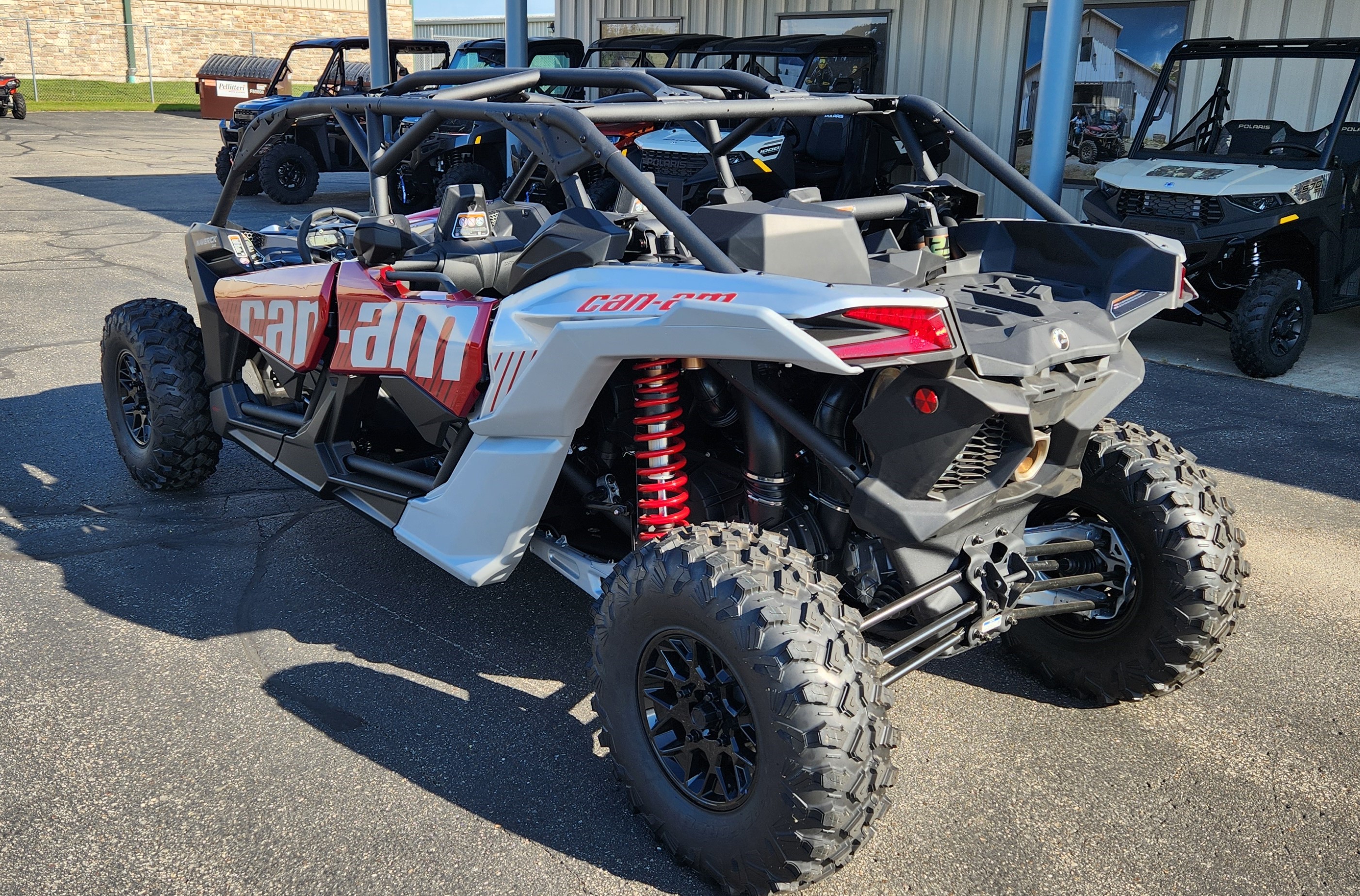 2025 Can-Am Maverick Max DS Turbo Sil/Red - Photo 2