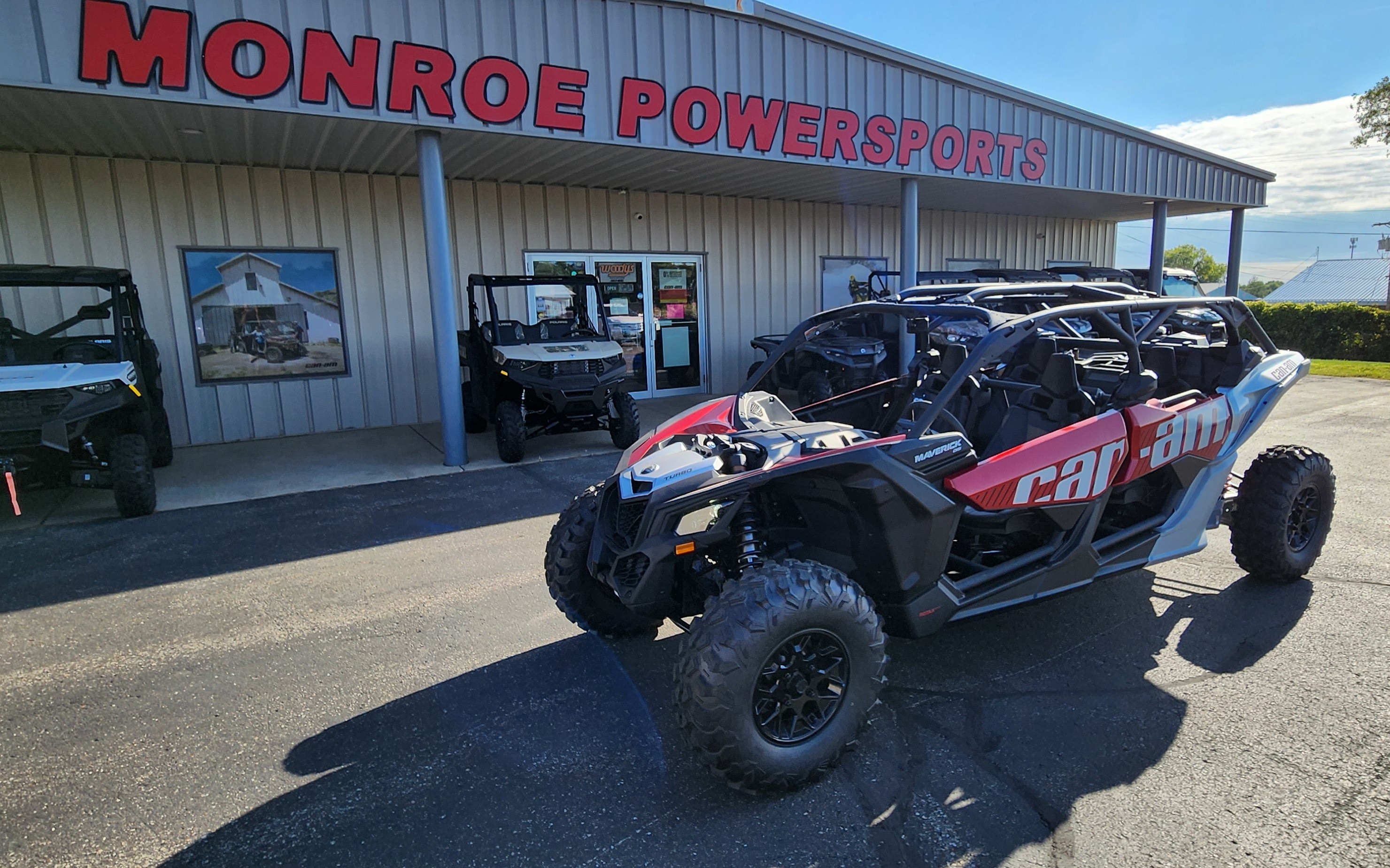 2025 Can-Am Maverick Max DS Turbo Sil/Red