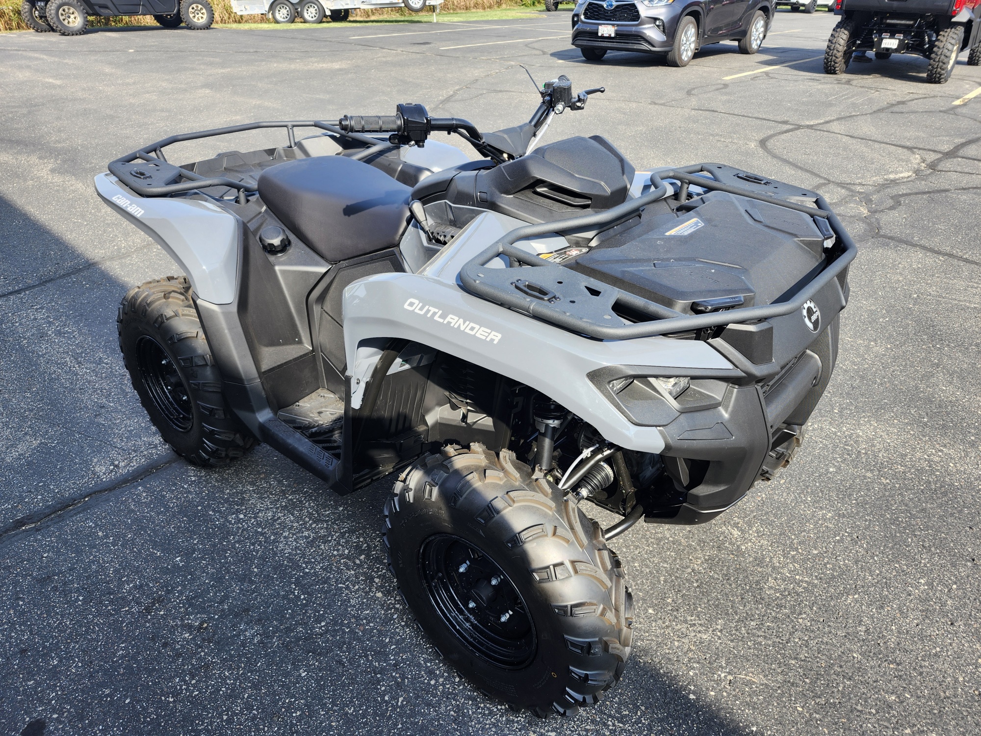 2025 Can-Am Outlander DPS 700 - Photo 4