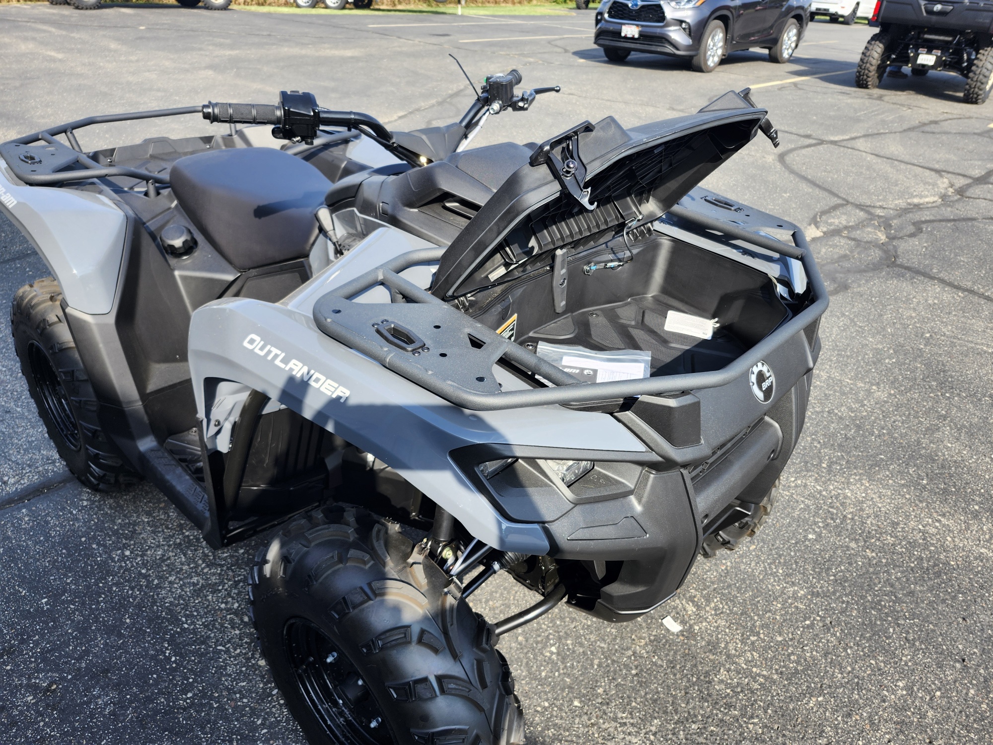 2025 Can-Am Outlander DPS 700 - Photo 5