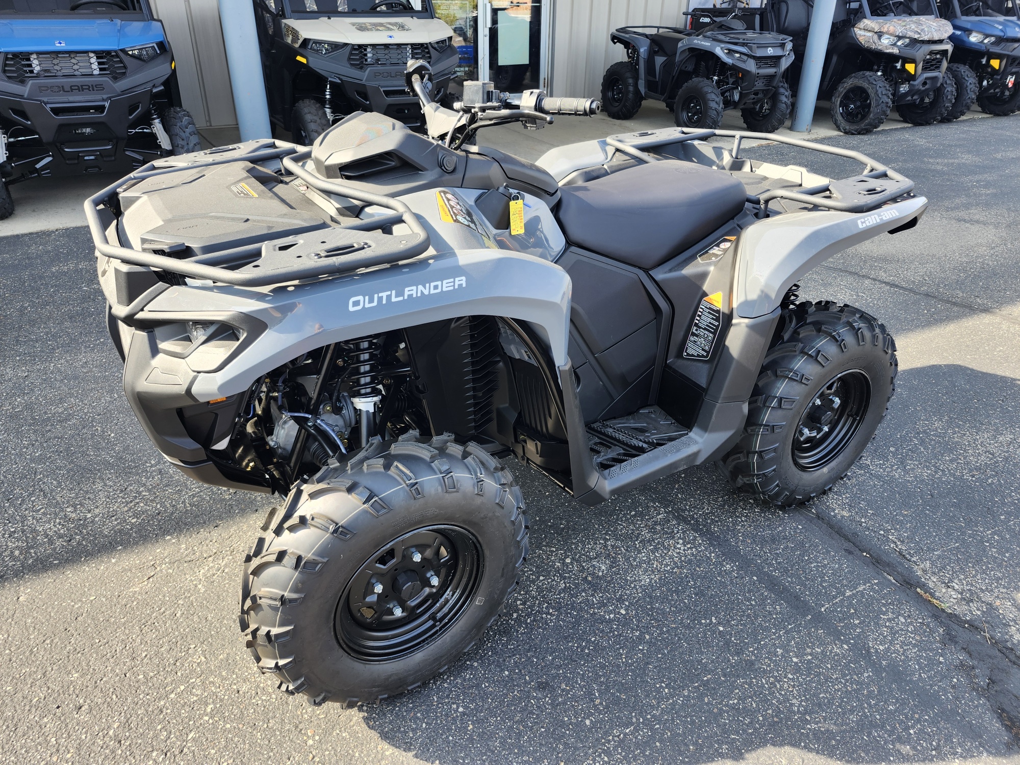 2025 Can-Am Outlander DPS 700 - Photo 6