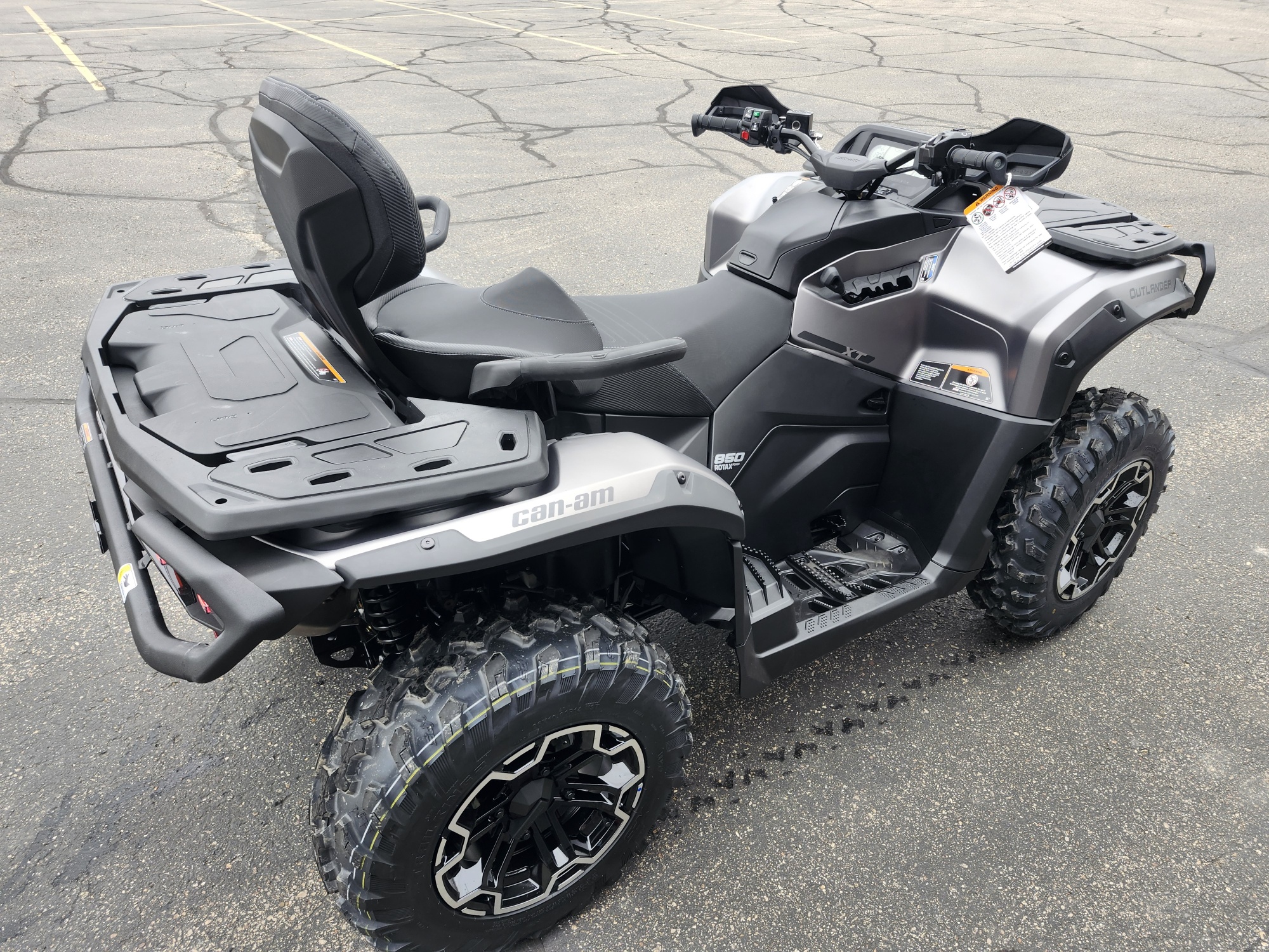 2026 Can-Am OUTLANDER MAX XT 850 GRAY - Photo 8