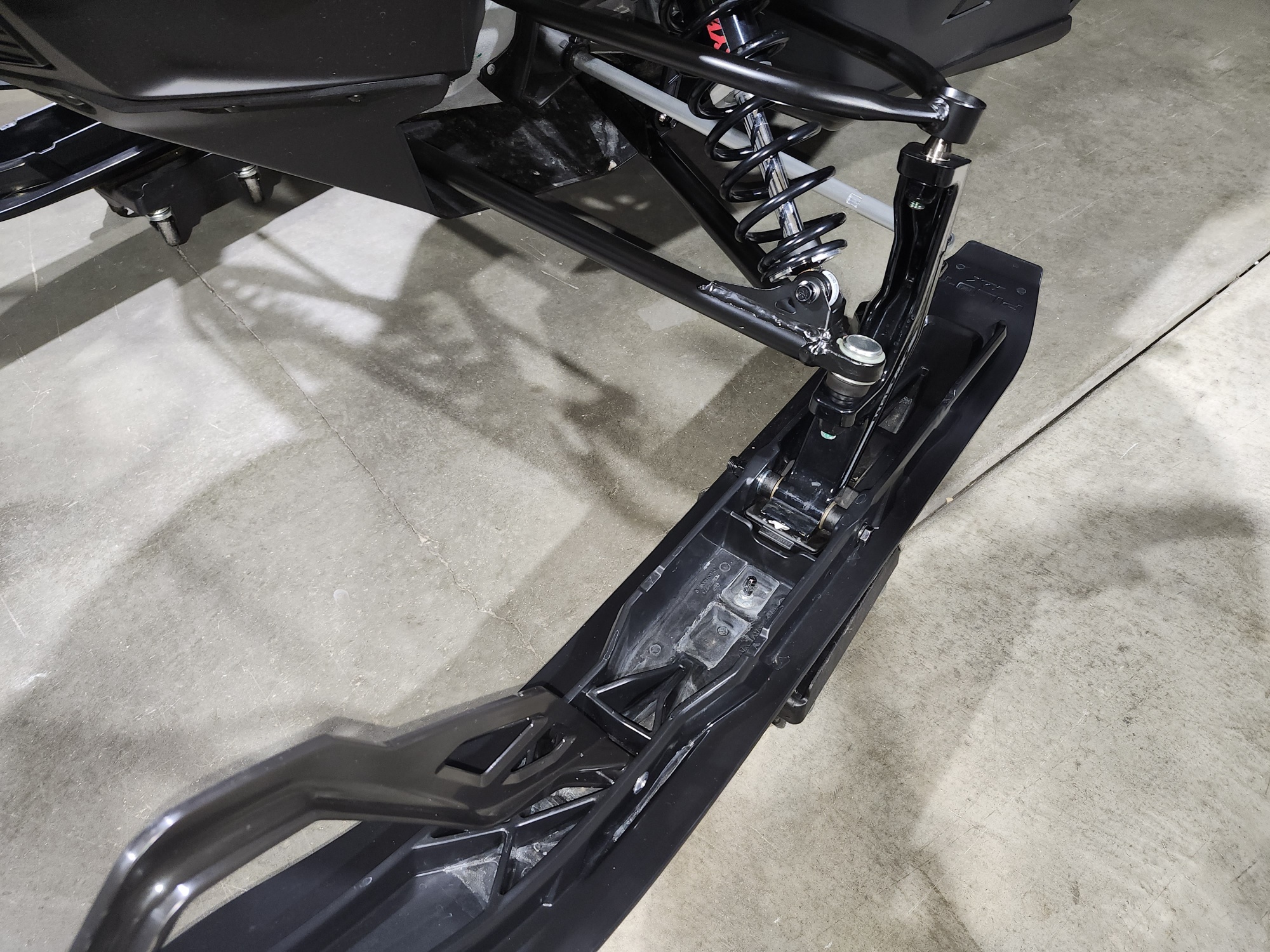 2025 Ski-Doo MXZ XR-S 850 - Photo 2