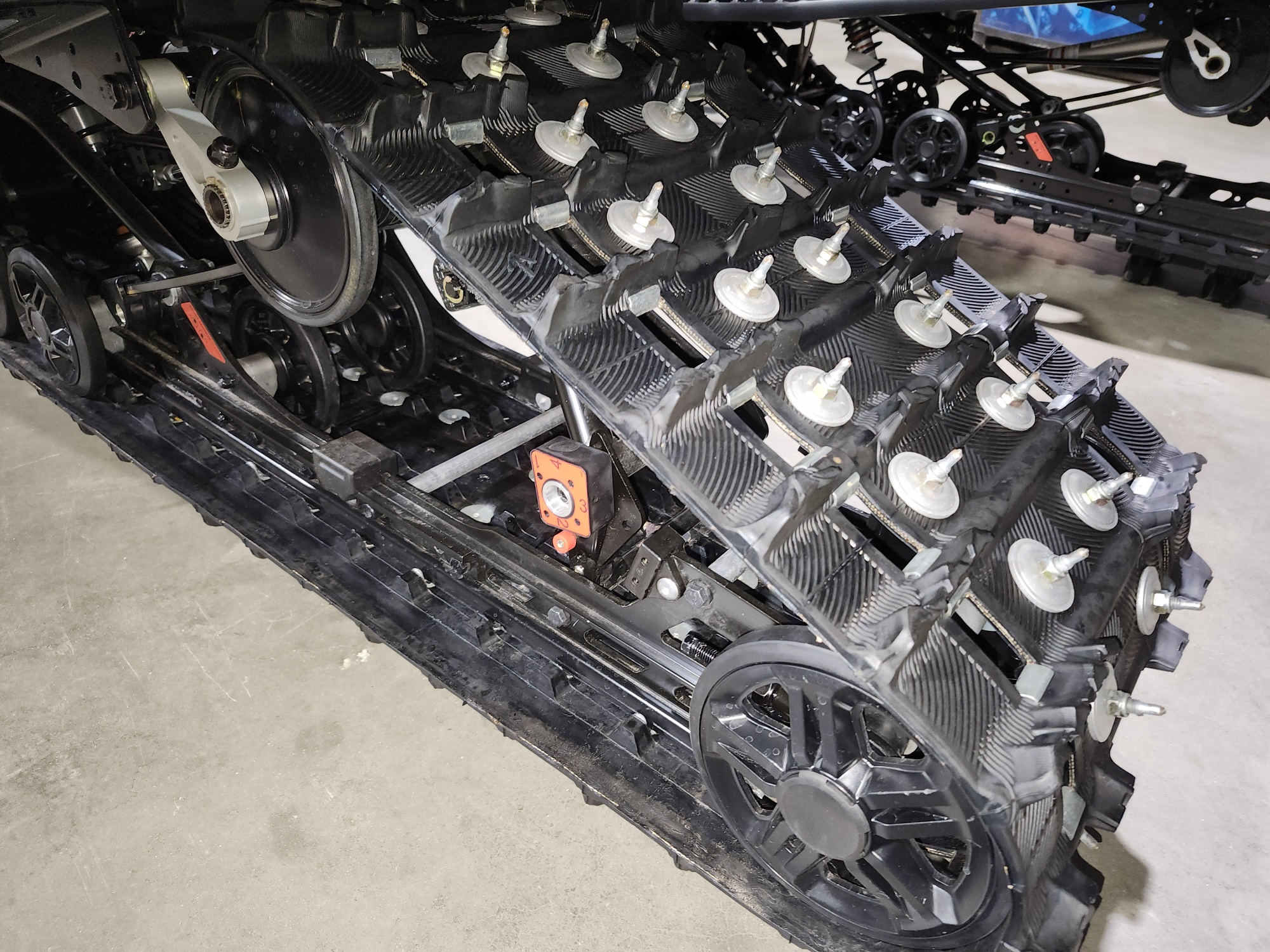 2025 Ski-Doo MXZ XR-S 850 - Photo 8