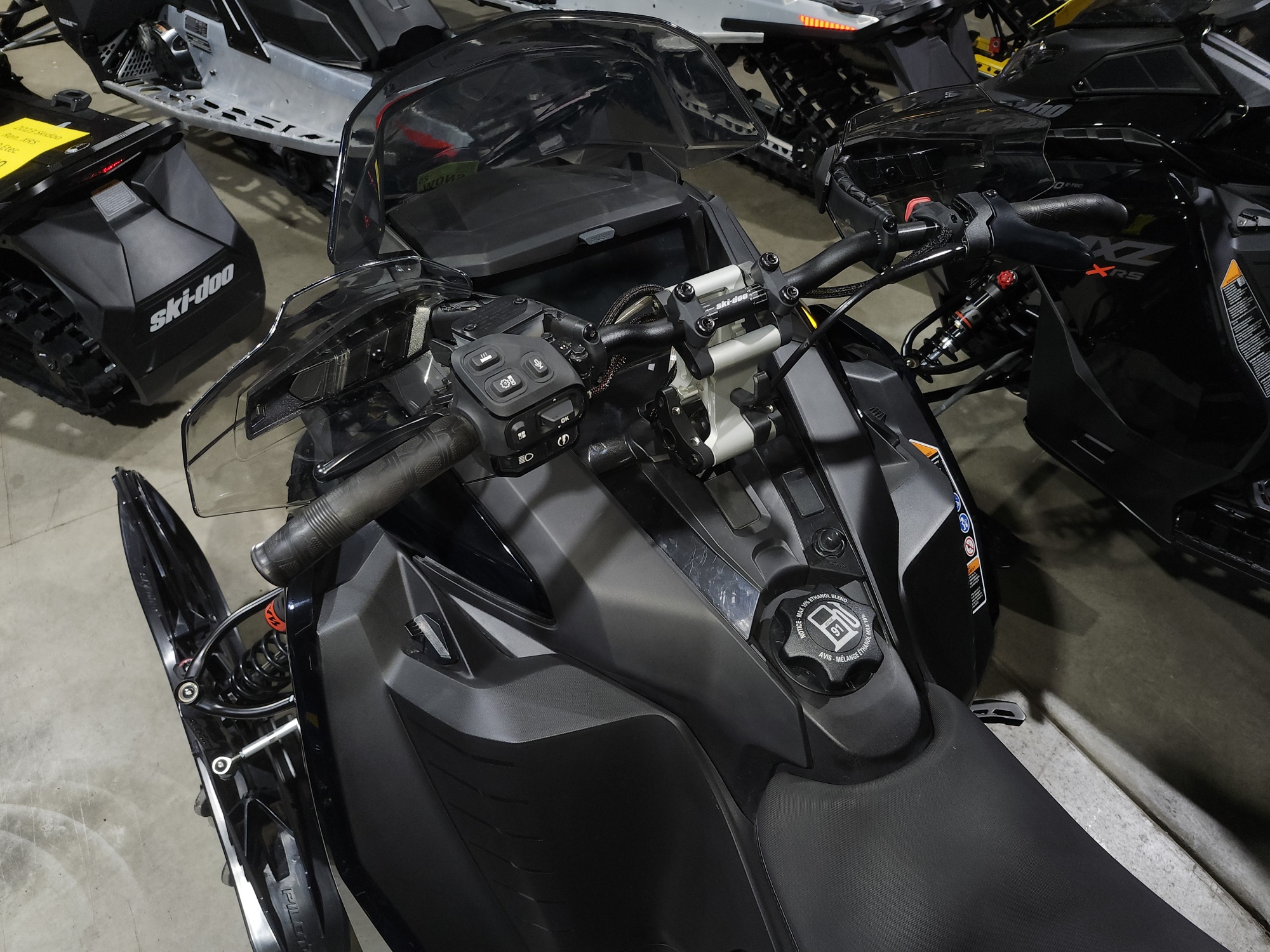 2023 Ski-Doo Renegade XR-S 850 Etec black - Photo 2