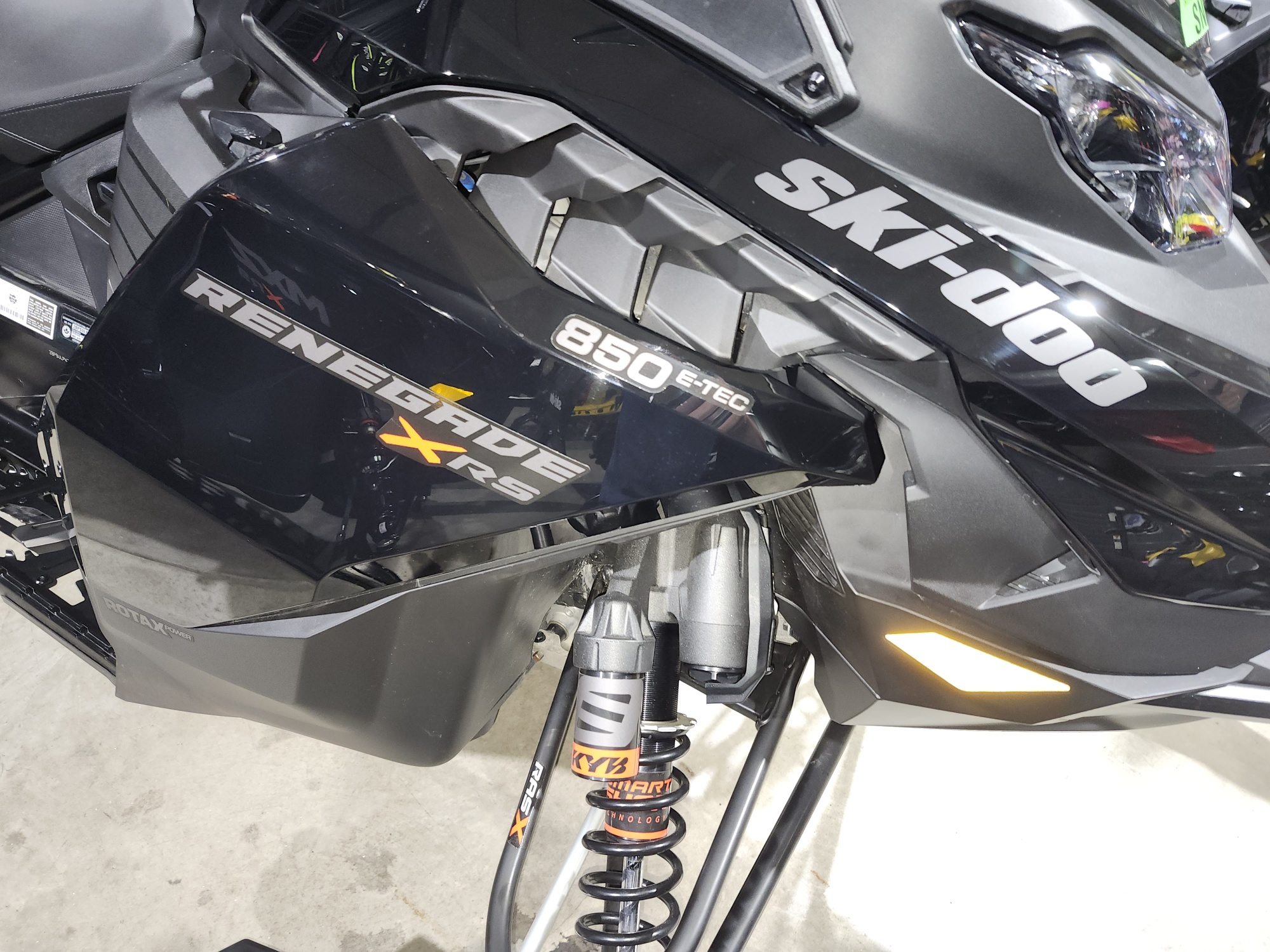 2023 Ski-Doo Renegade XR-S 850 Etec black - Photo 7
