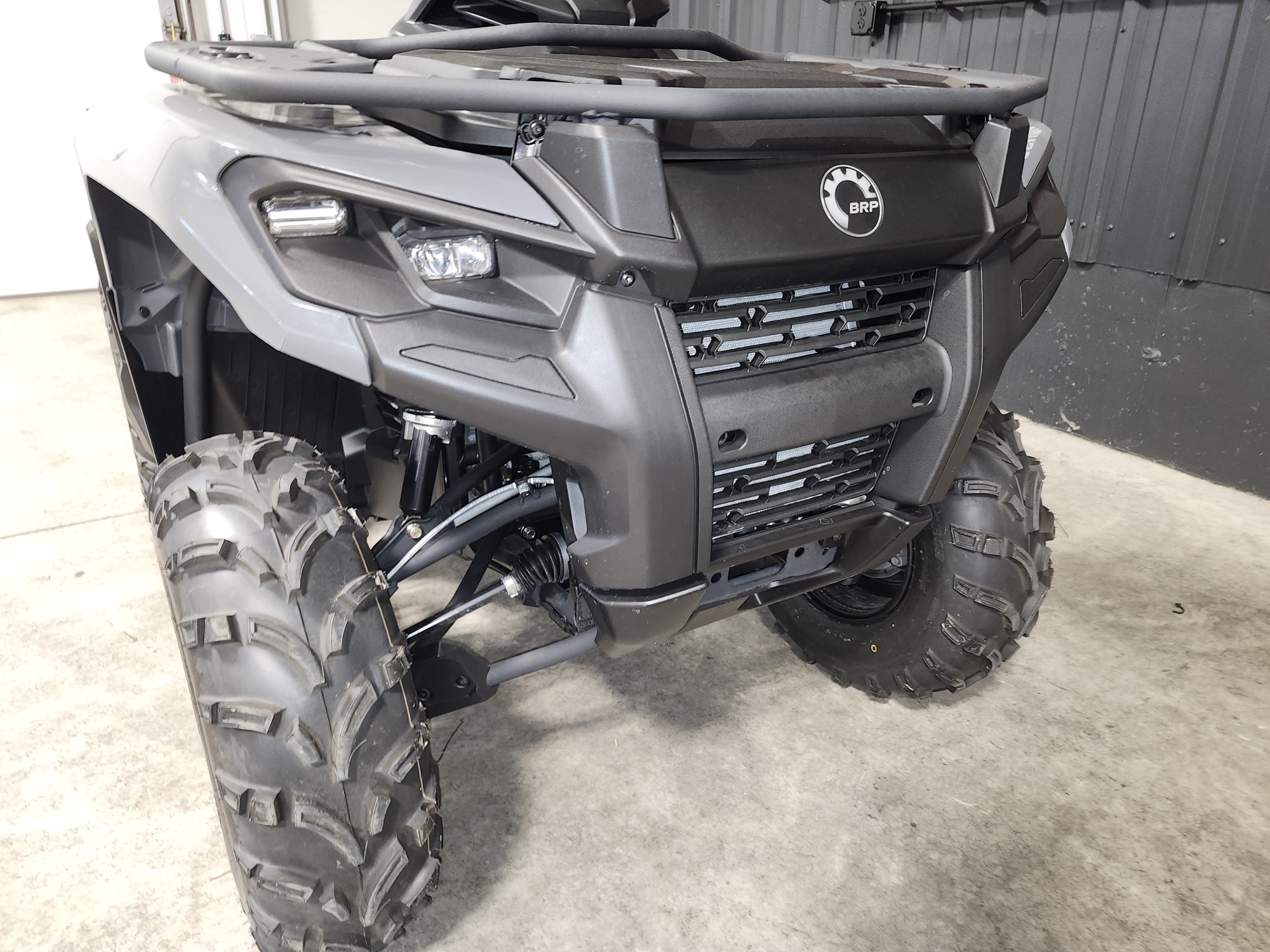 2025 Can-Am Outlander 500 DPS Gray/Red - Photo 6
