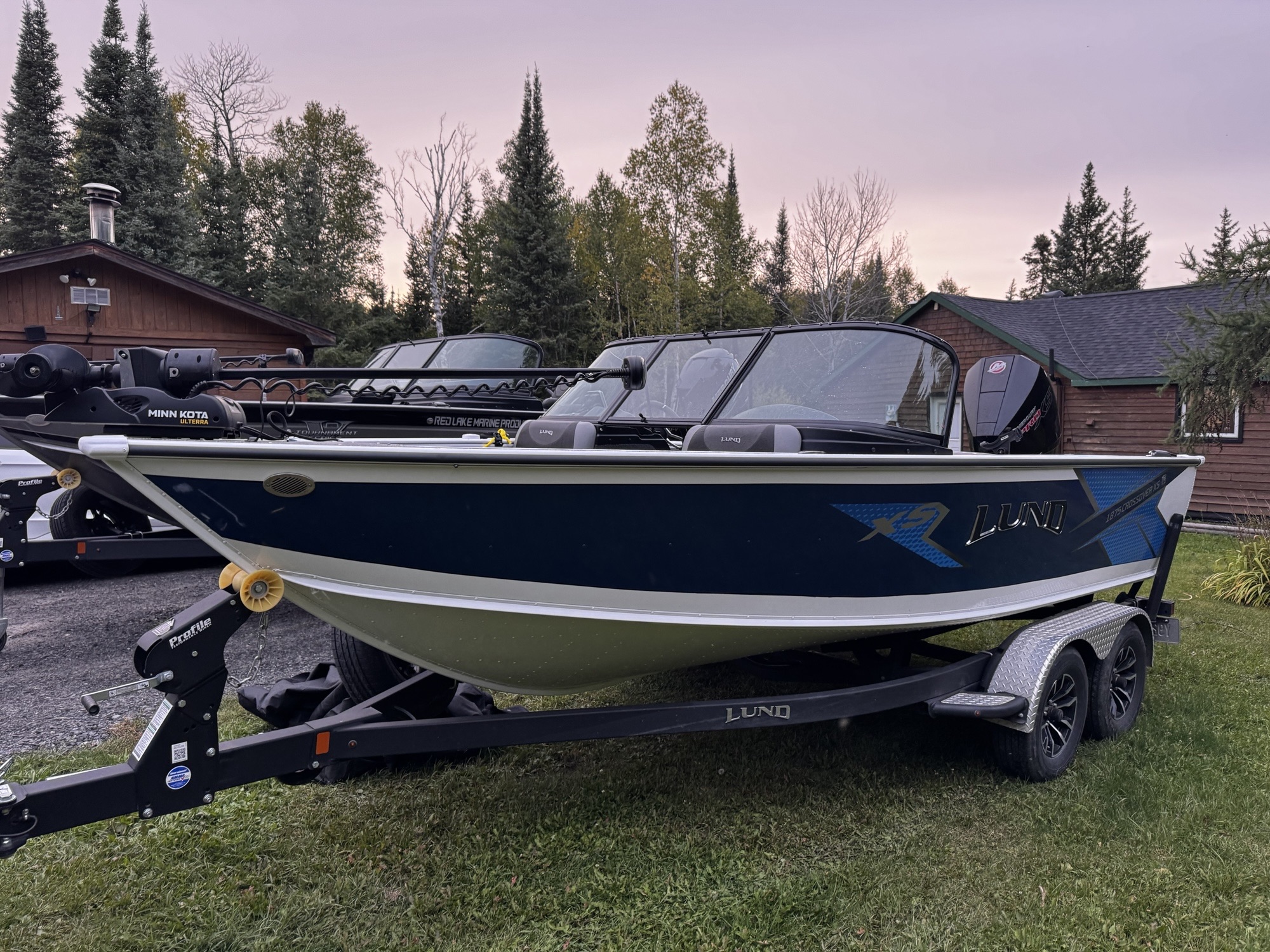 2023 Lund Crossover XS 1875 ( Mercury Pro XS 175 )