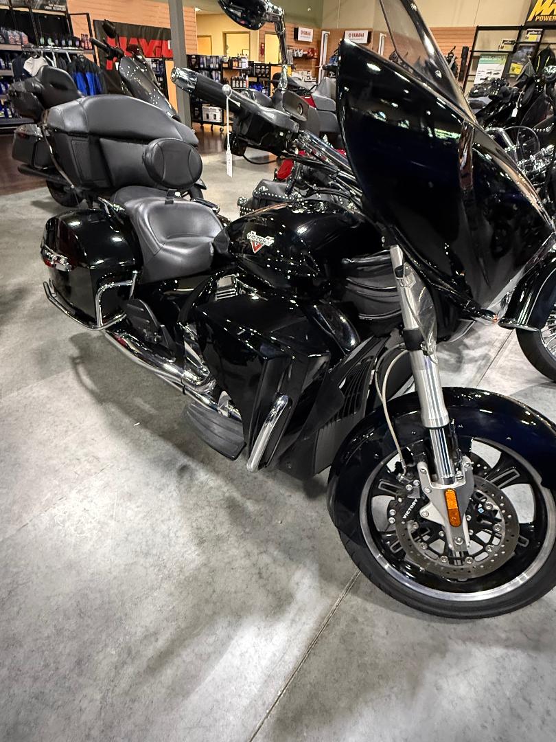 2016 Victory Motorcycles Cross Country Tour®