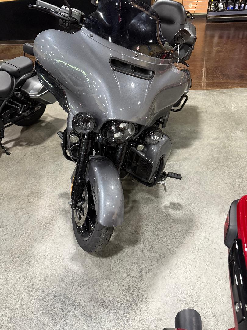 2021 Harley-Davidson® Electra Glide Ultra Limited - Photo 2