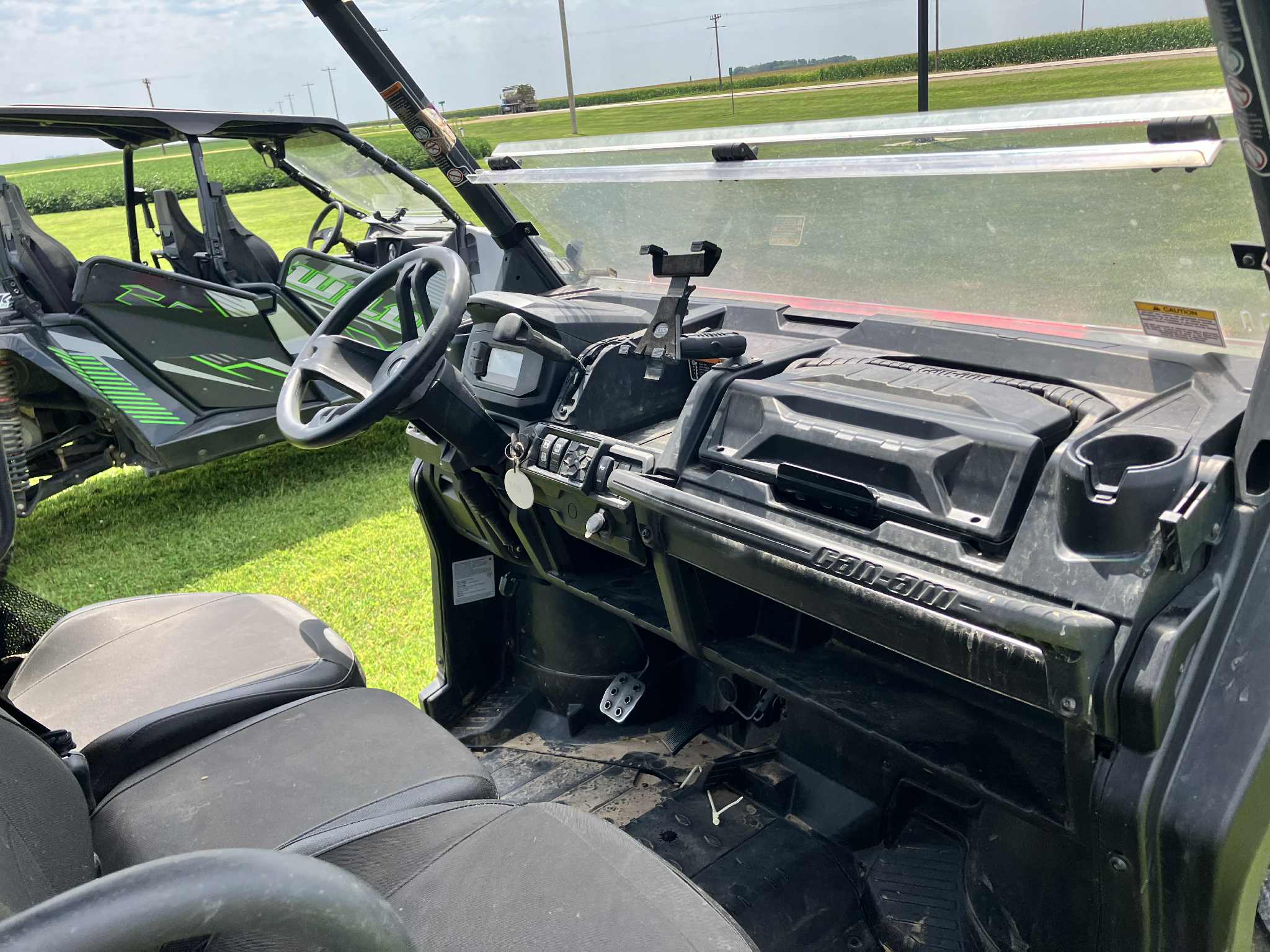 2024 Can-Am Defender MAX XT HD9 - Photo 5