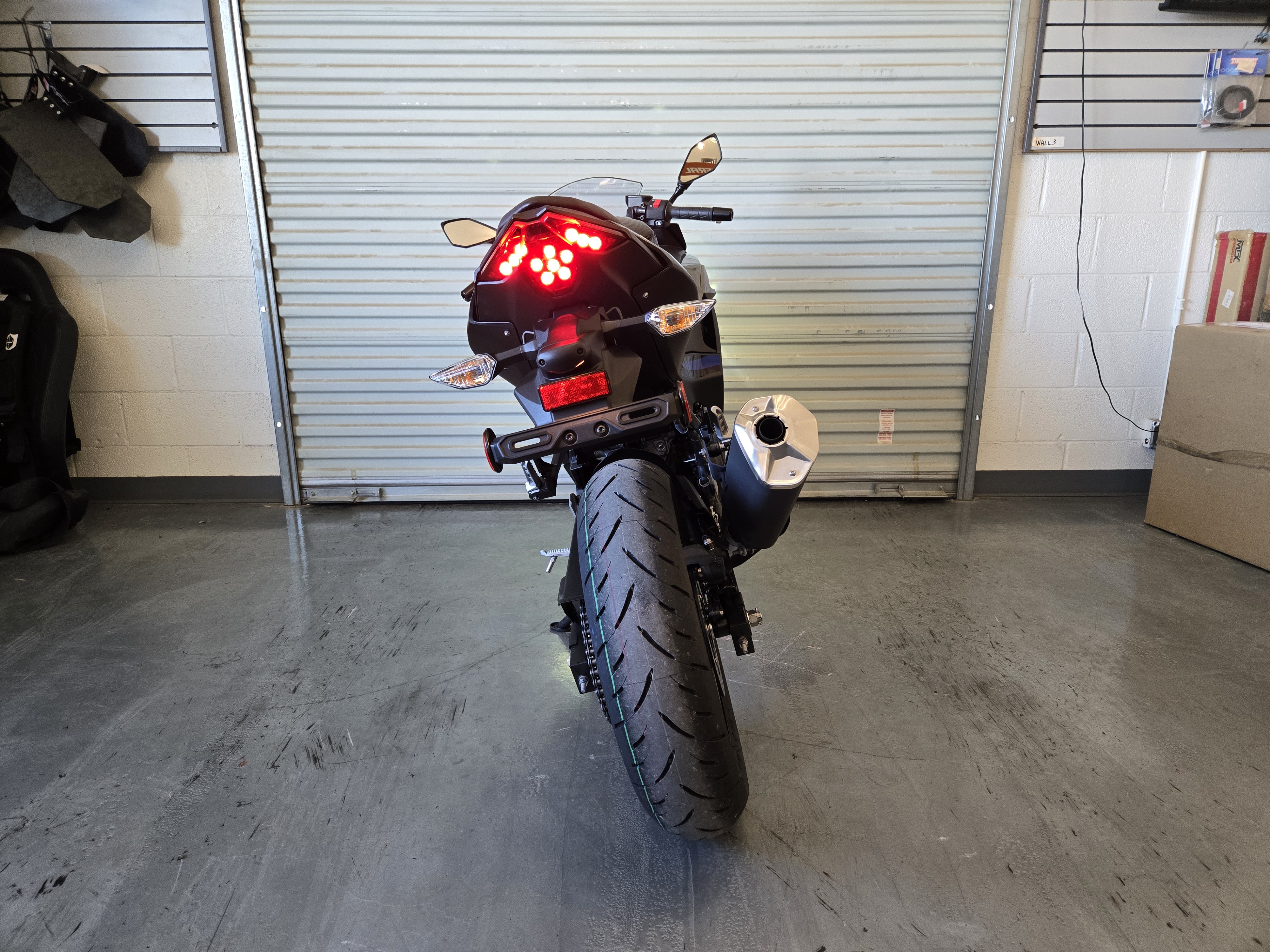 2025 Kawasaki Ninja 500 ABS - Photo 4