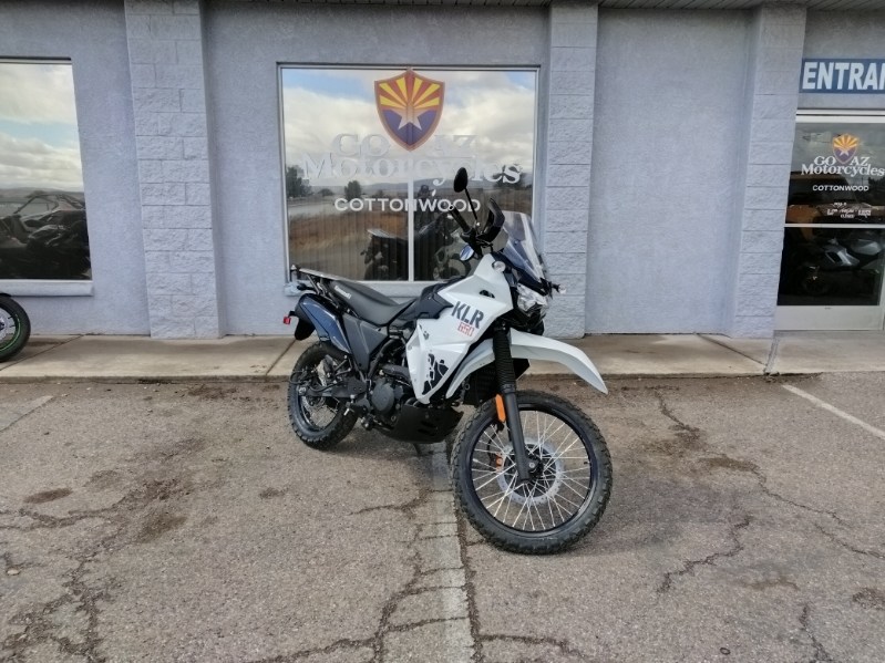2025 Kawasaki KLR 650 - Photo 2