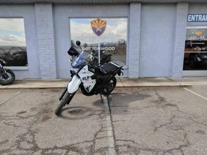 2025 Kawasaki KLR 650 - Photo 4