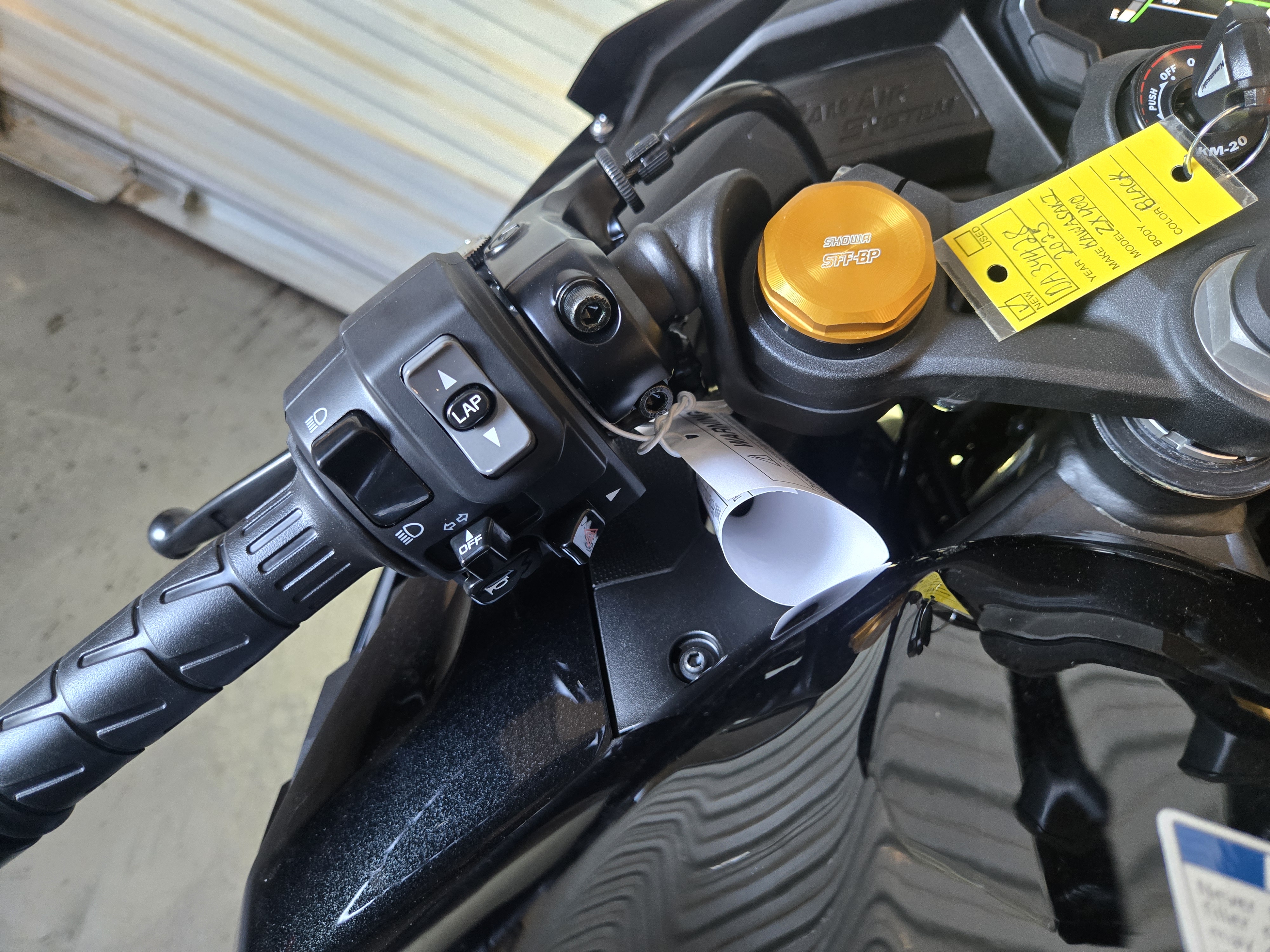 2025 Kawasaki NINJA ZX-4R ABS - Photo 7