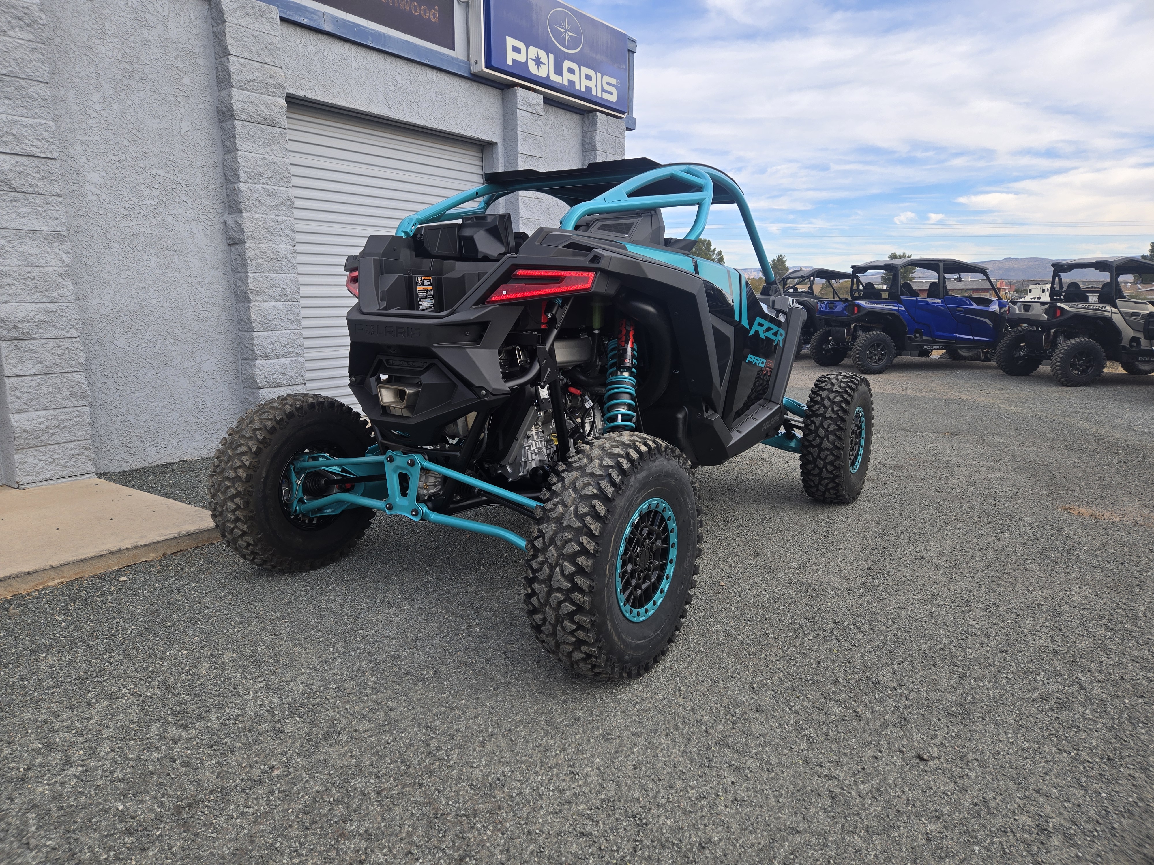 2025 Polaris RZR Pro R Ultimate - Photo 8