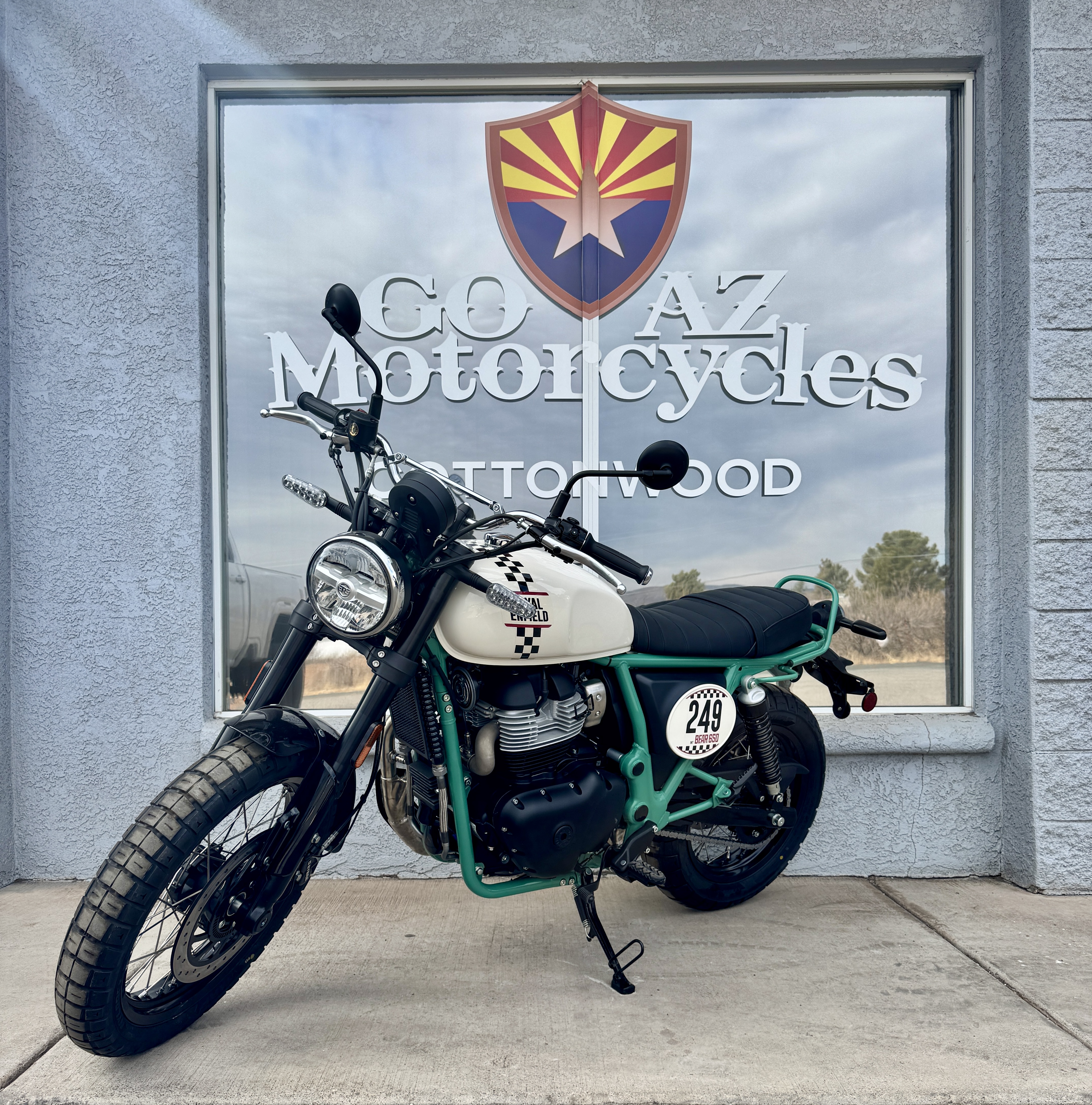 2025 Royal Enfield VSNB30WM - Photo 2