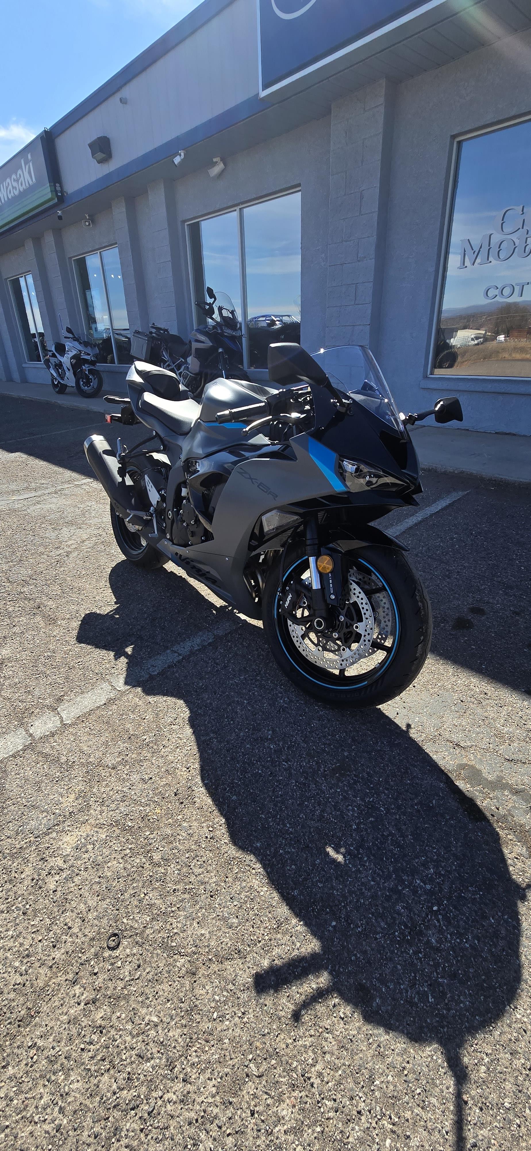 2025 Kawasaki Ninja ZX-6R ABS - Photo 3