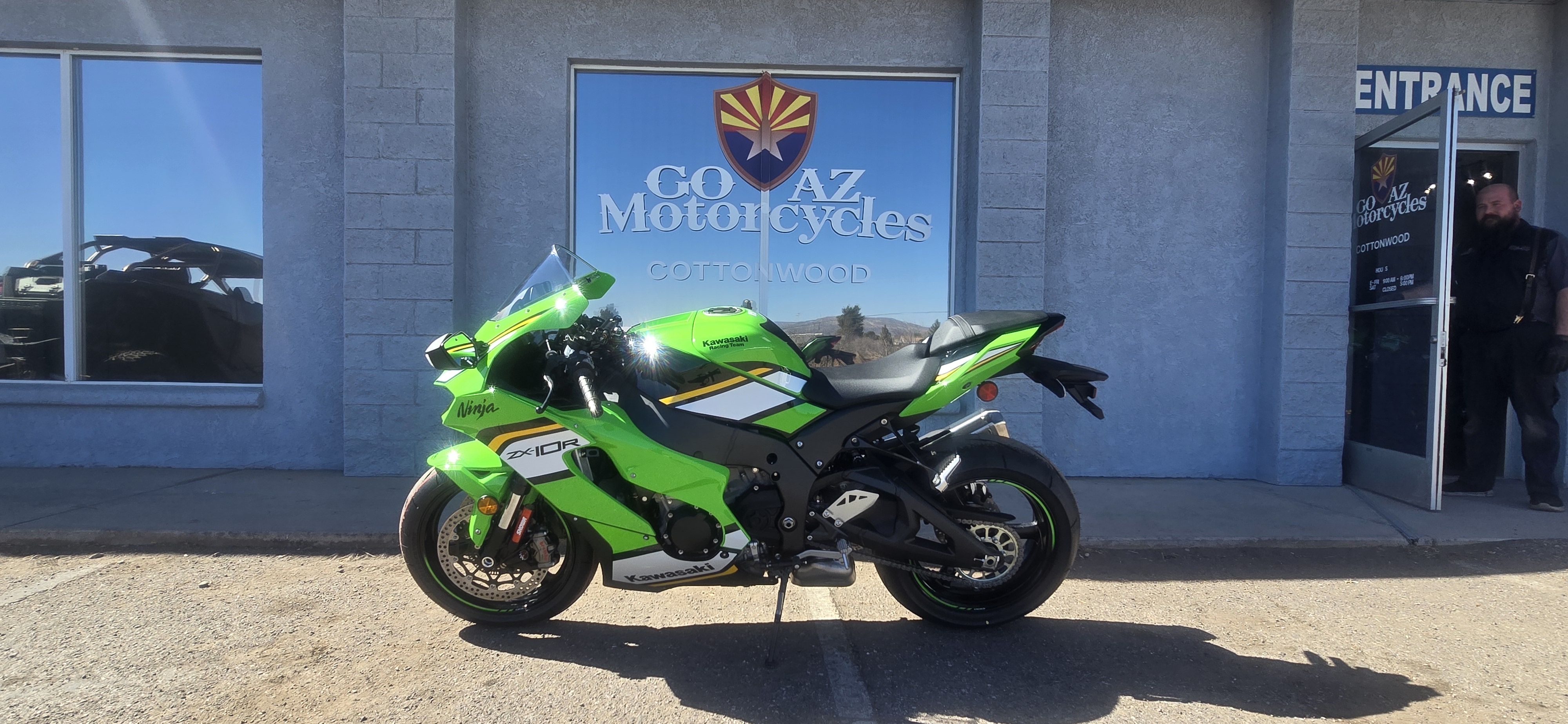 2025 Kawasaki Ninja ZX-10R KRT - Photo 4