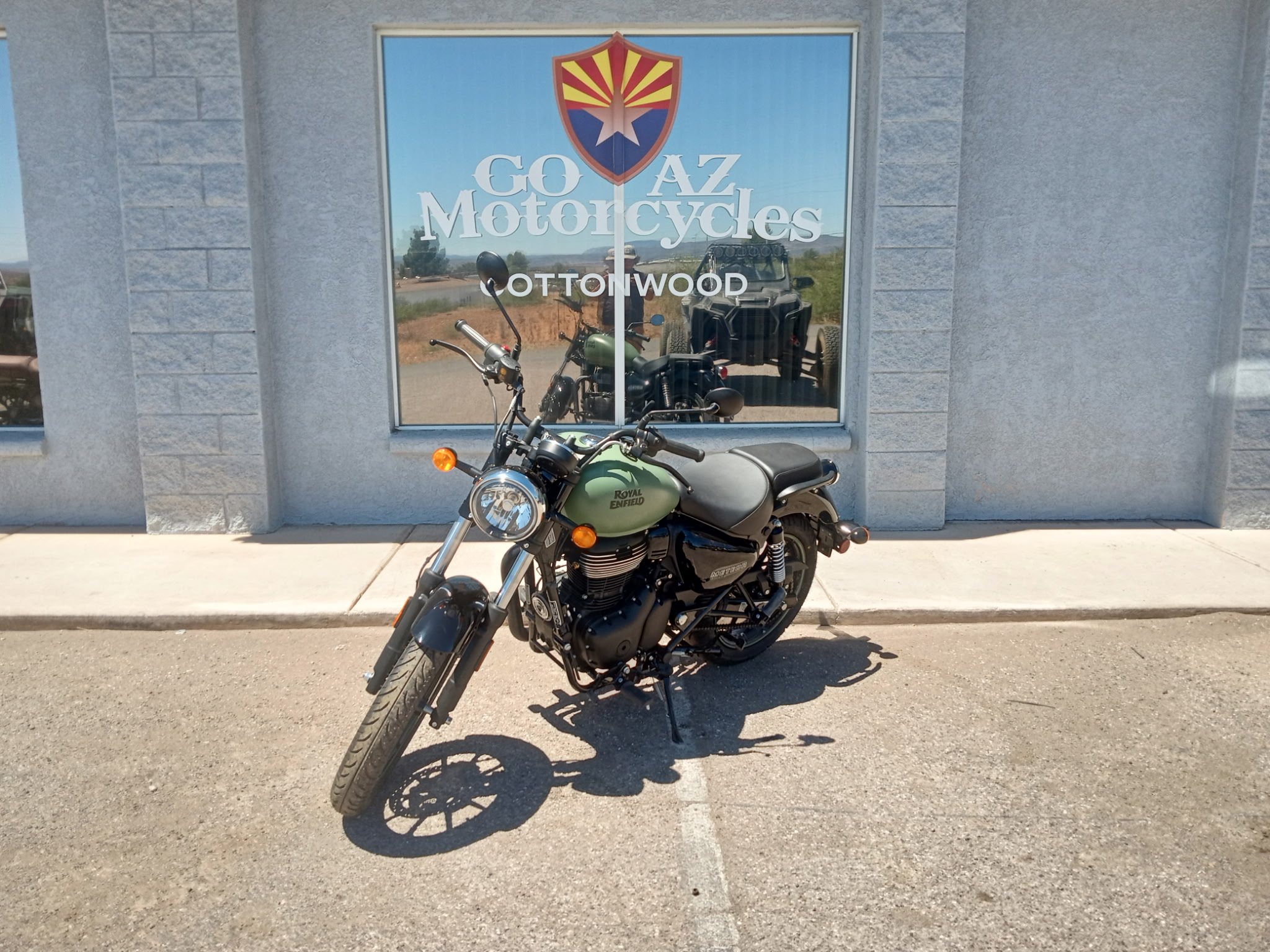 2024 Royal Enfield Meteor 350 - Photo 2
