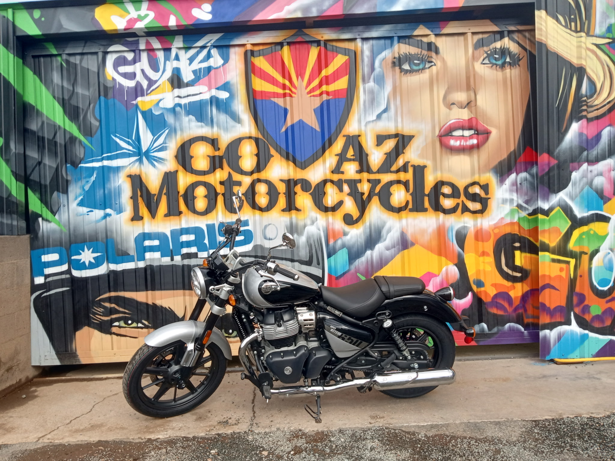 2024 Royal Enfield Super Meteor 650 Interstellar Grey - Photo 7