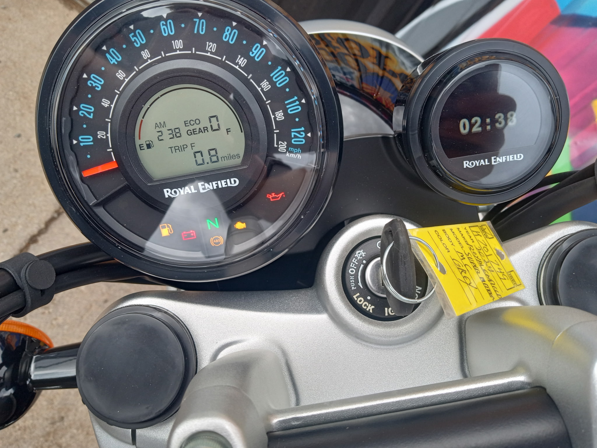 2024 Royal Enfield Super Meteor 650 Interstellar Grey - Photo 9