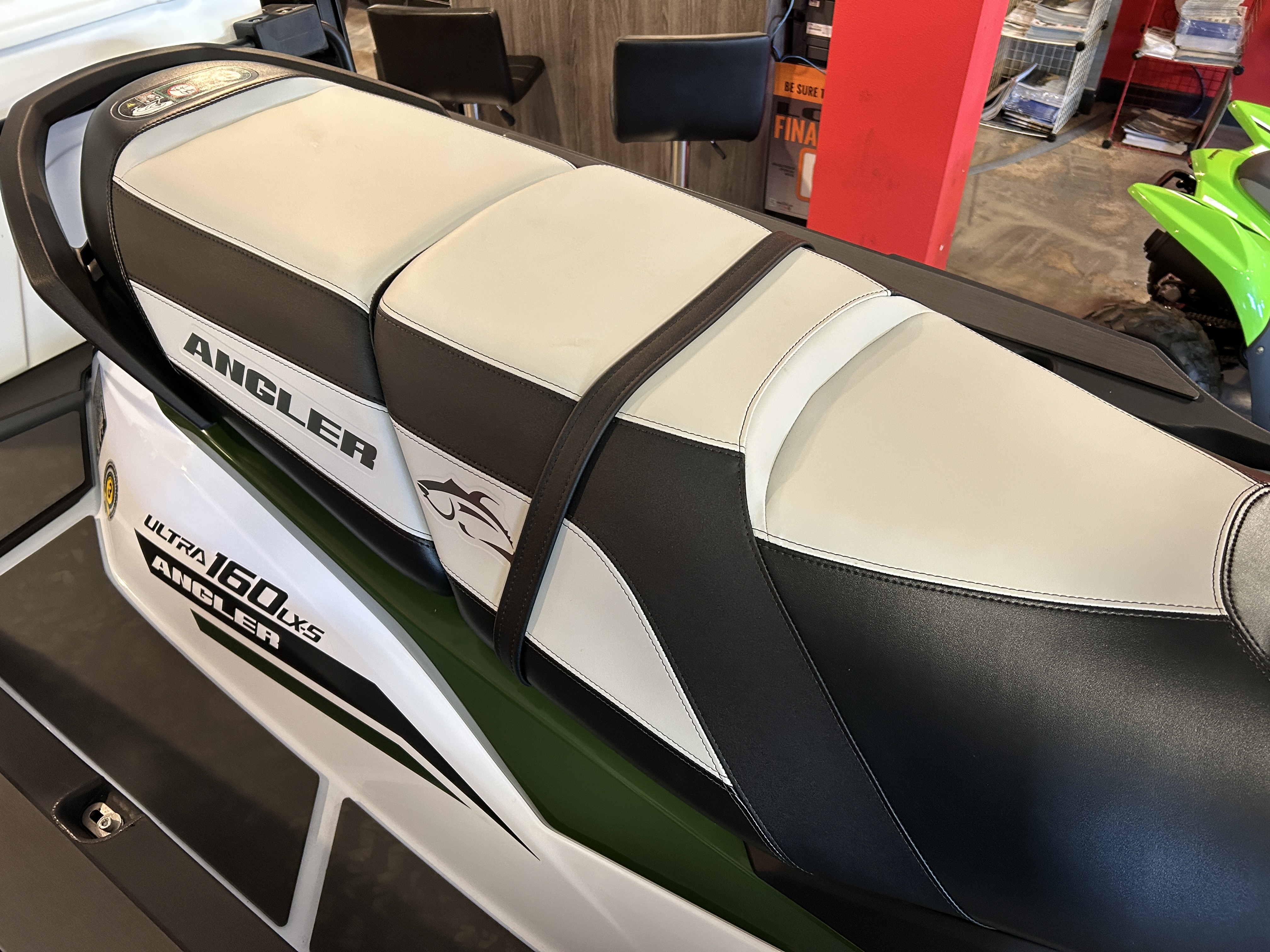 2025 Kawasaki ULTRA 160LX-S ANGLER - Photo 12