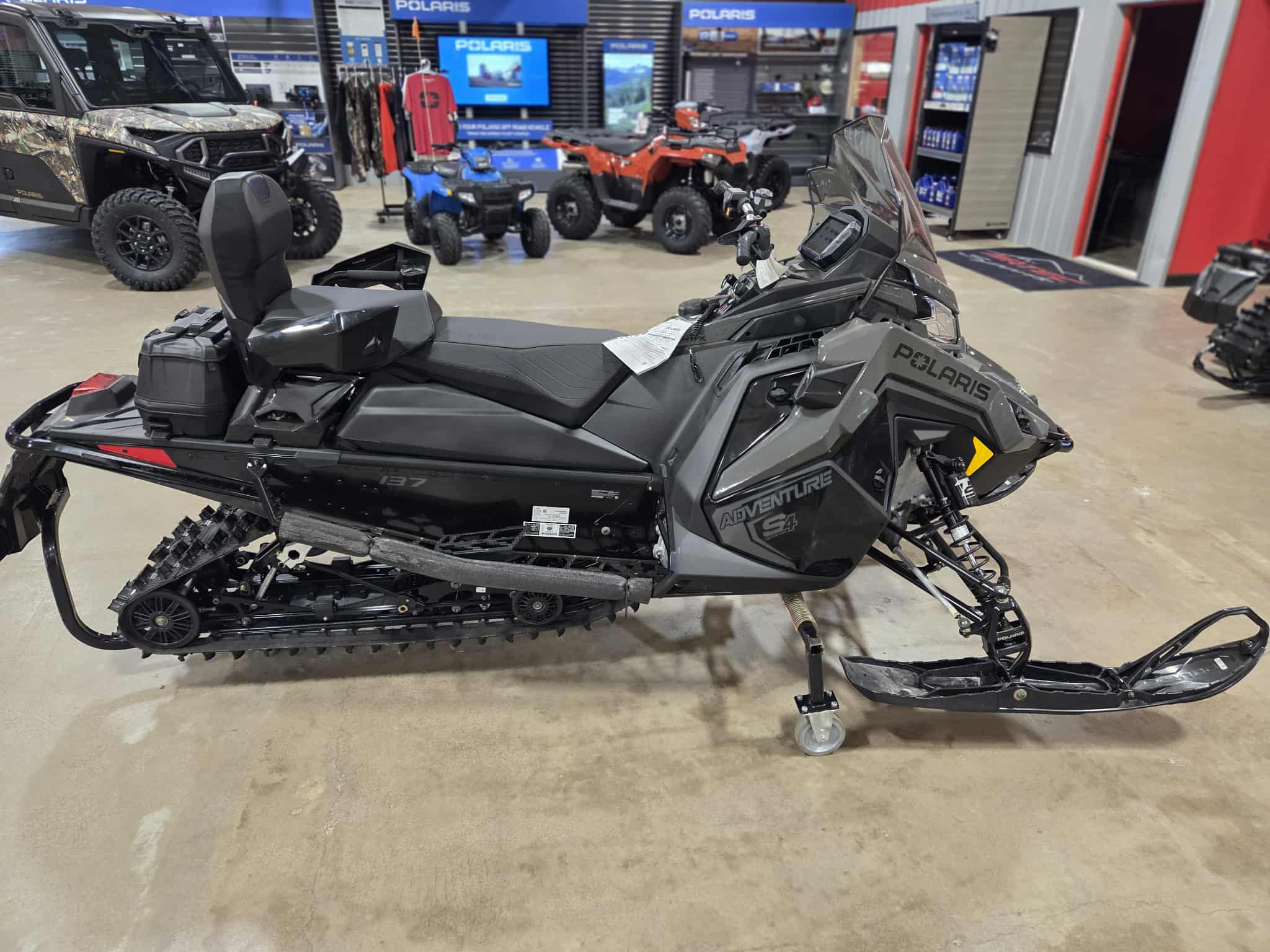 2025 Polaris PROSTAR S4 INDY ADVENTURE 137 ProStar S4 137 - Photo 7