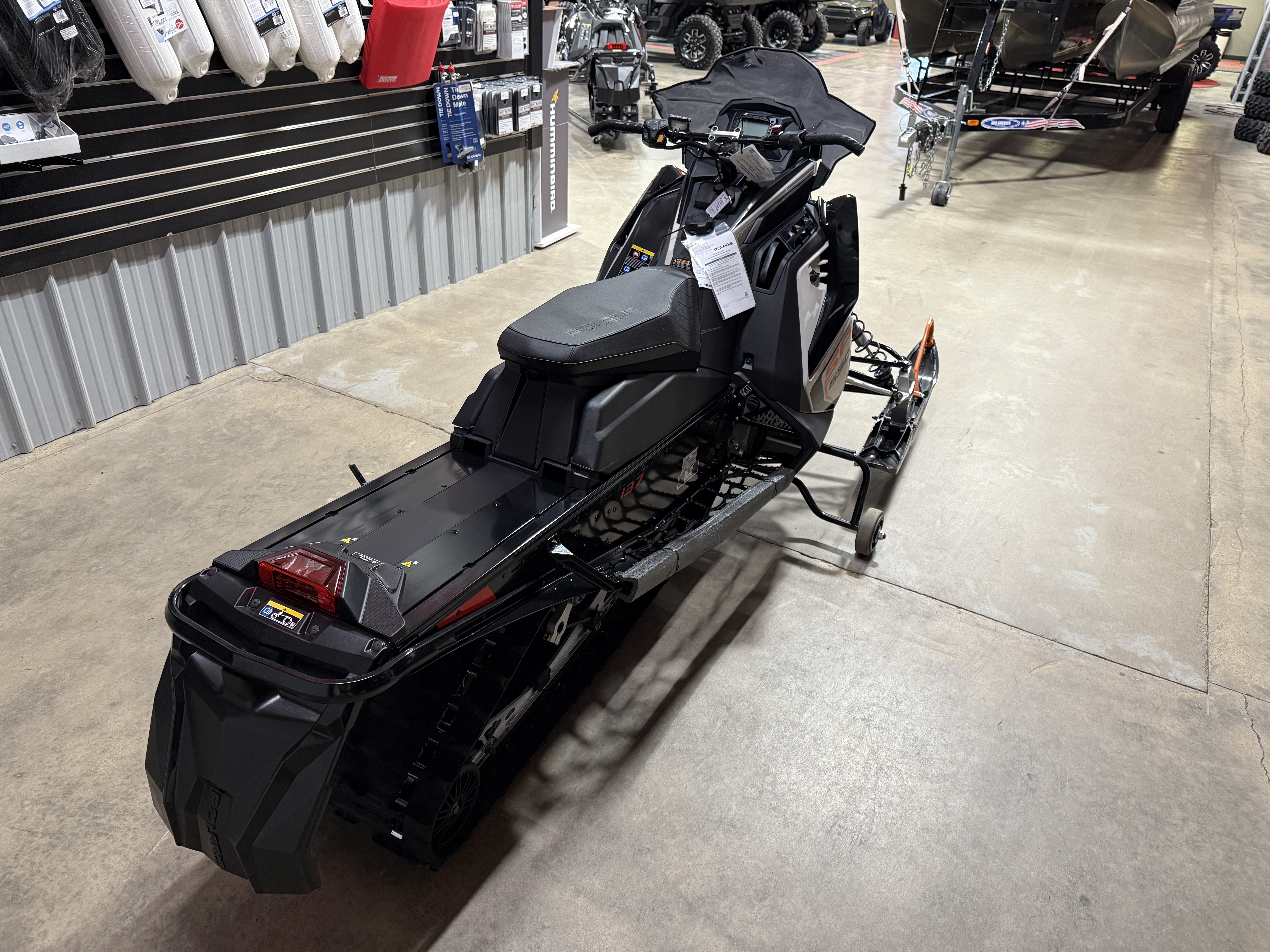2025 Polaris 650 INDY SP 137 650 137 - Photo 6