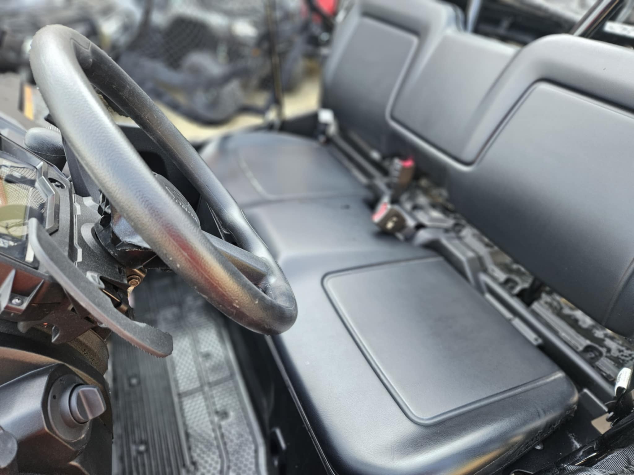 2025 Honda Pioneer 1000-5 Deluxe - Photo 14