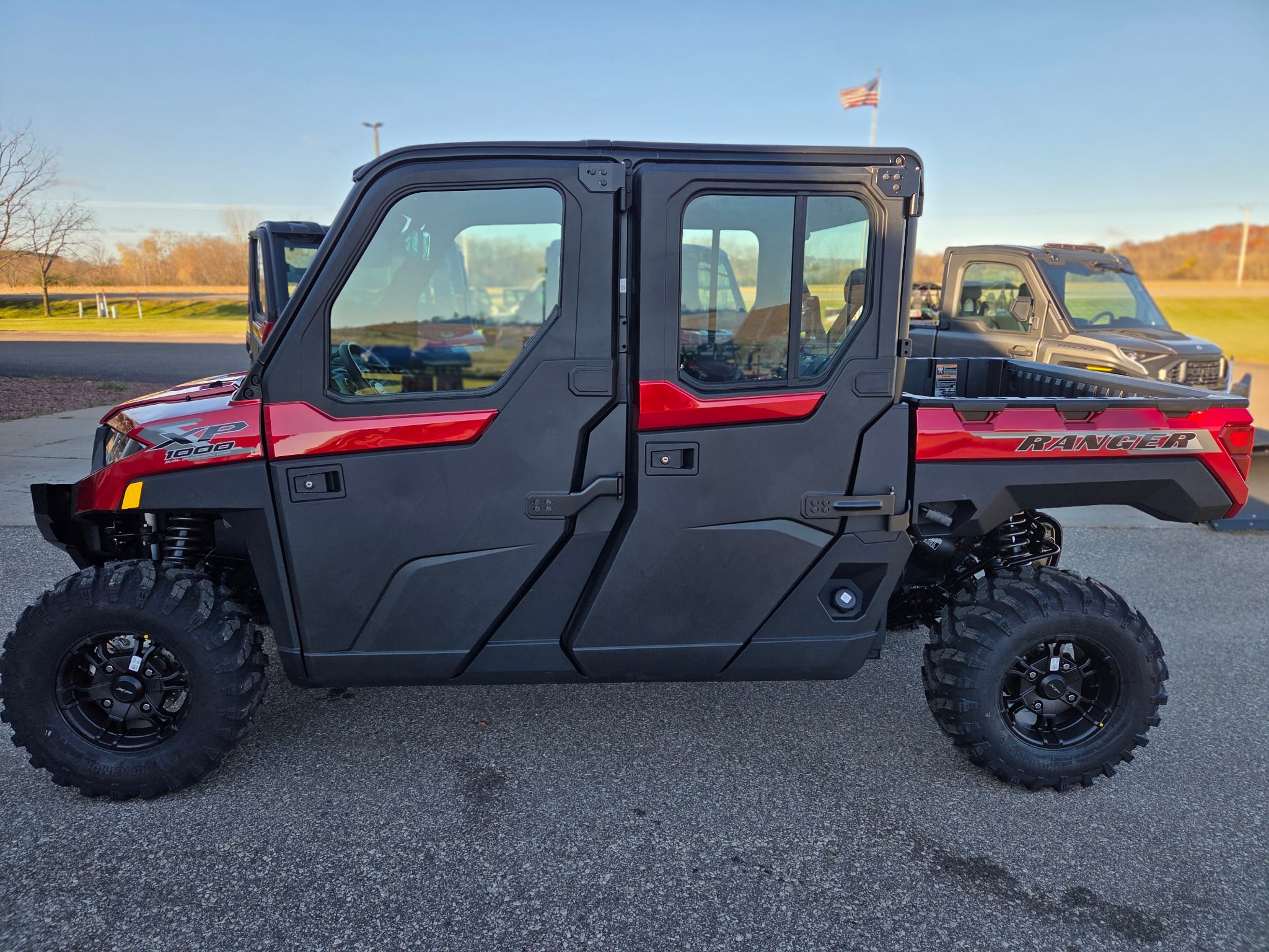 2026 Polaris RANGER CREW XP 1000 NS PREMIUM SST RED Premium - Photo 2