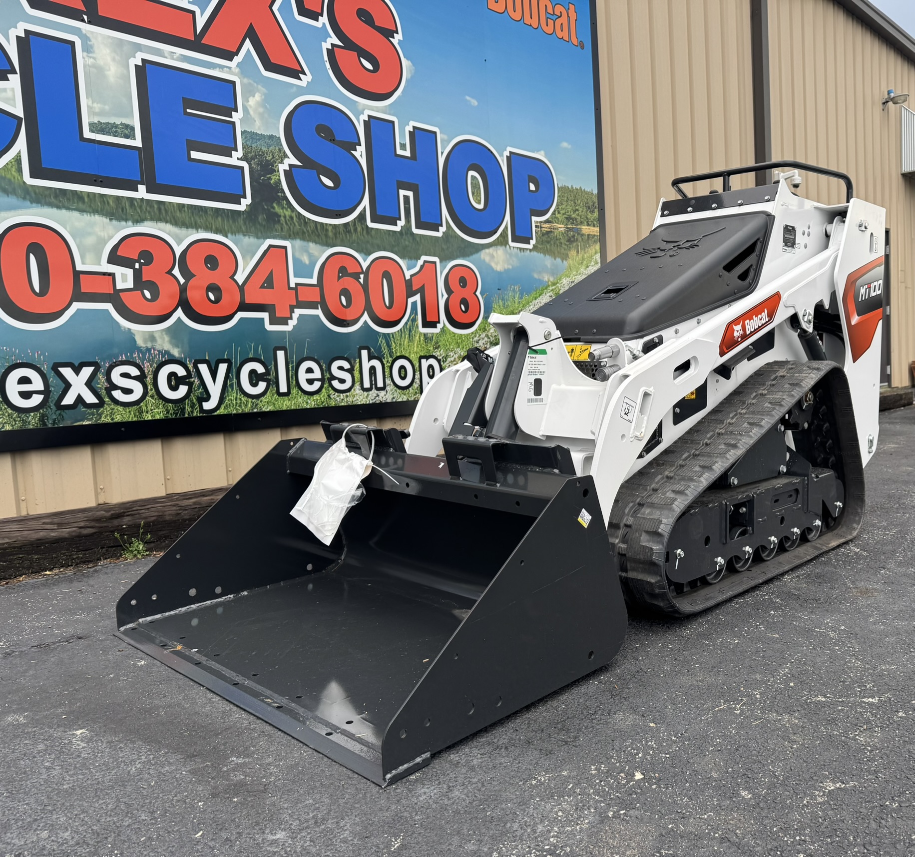 2025 Bobcat Bobcat® MT100 Mini Track Loader - WIDE TRACKS - Photo 8