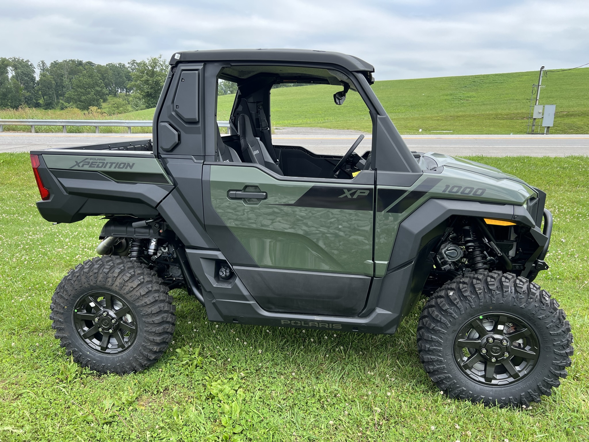 2024 Polaris XPEDITION XP Ultimate R/C - ARMY GREEN (OPEN CAB W/WINDSHIELD AND REAR PANEL ADD ONS) - Photo 8